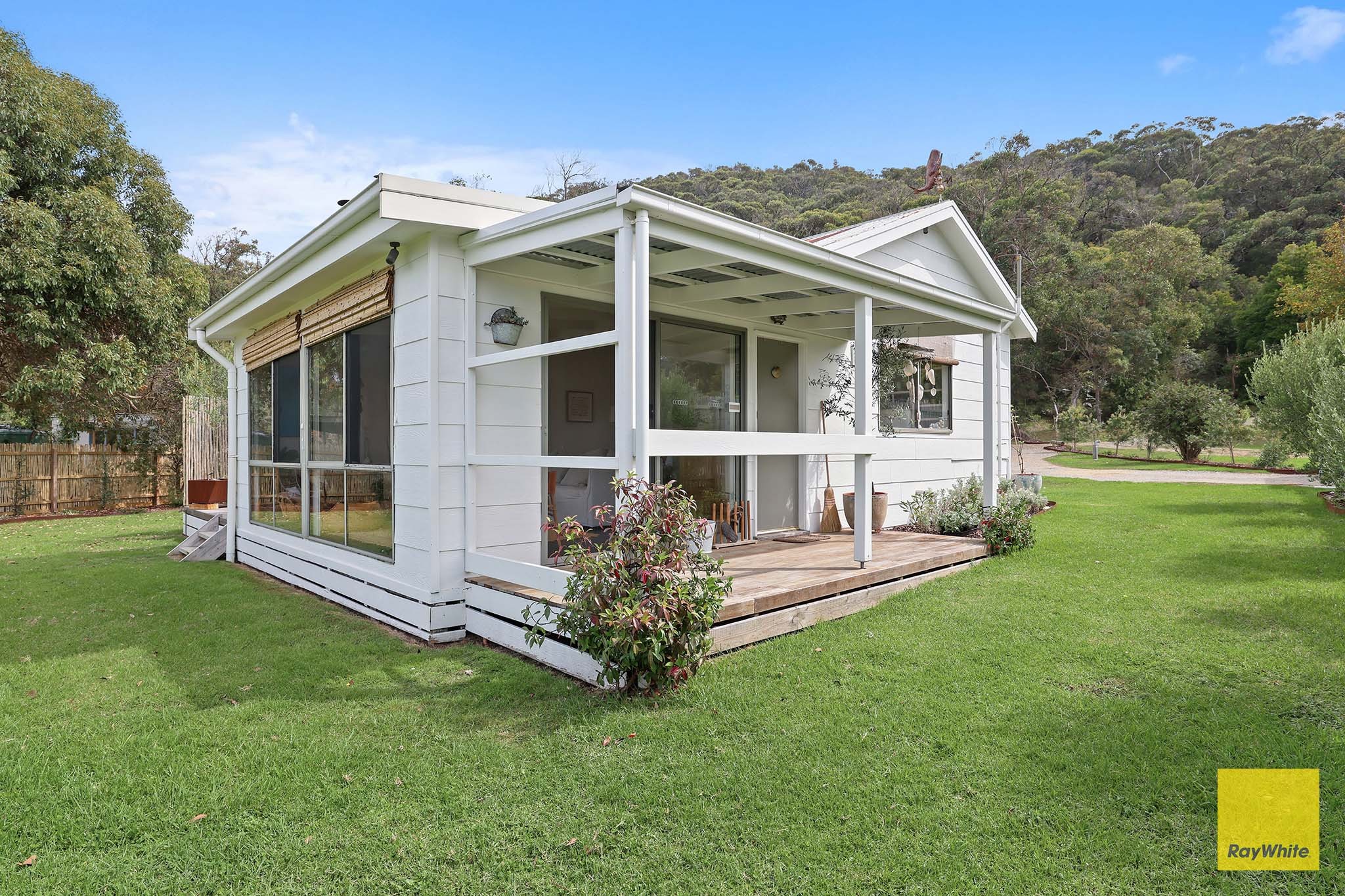 24 Bayside Drive, WALKERVILLE NORTH, VIC 3956