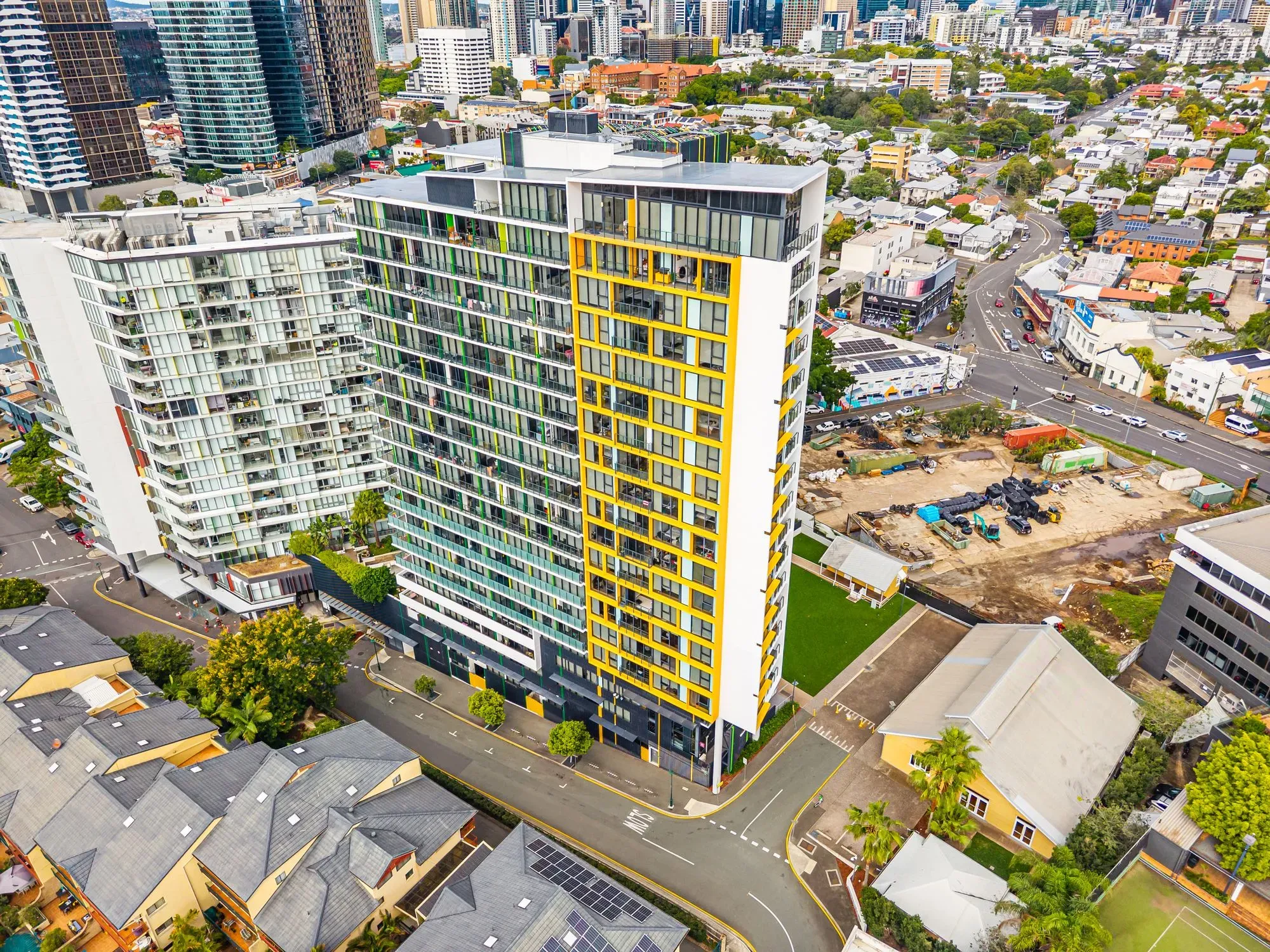 1004/10 Trinity Street — photo 15 of 17