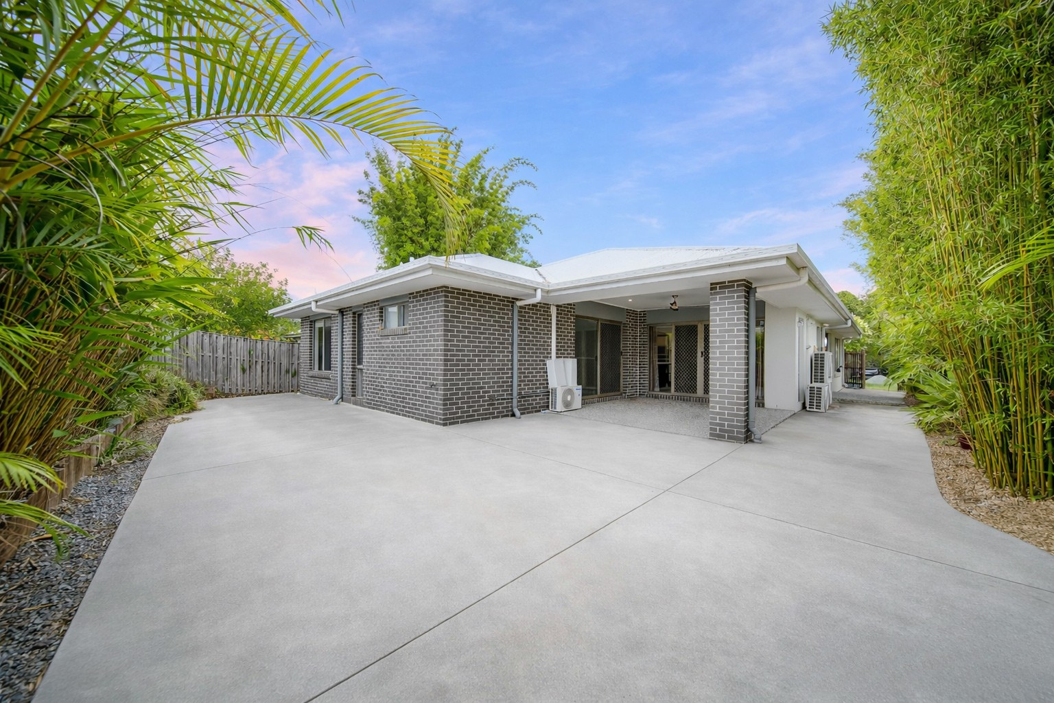 13 Warrabah Close — photo 2 of 19
