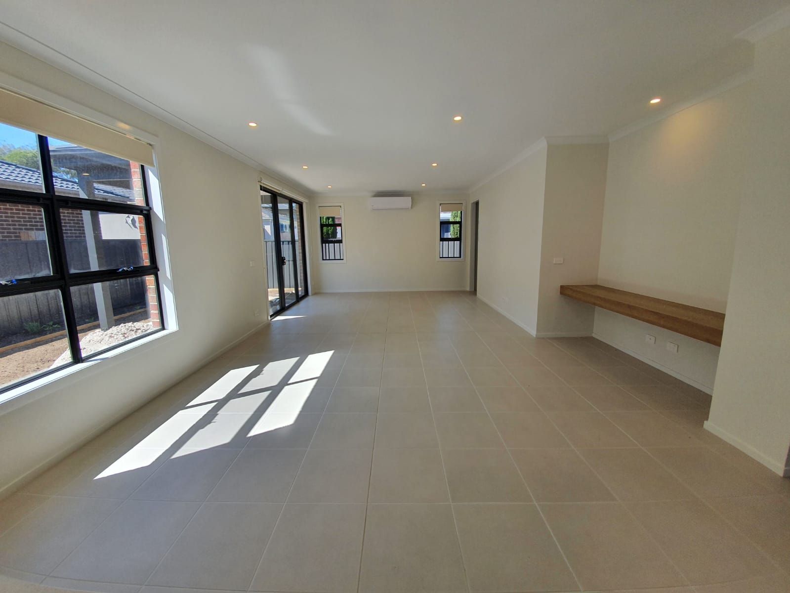 2/14 Clarendon Avenue, Oakleigh South, VIC 3167