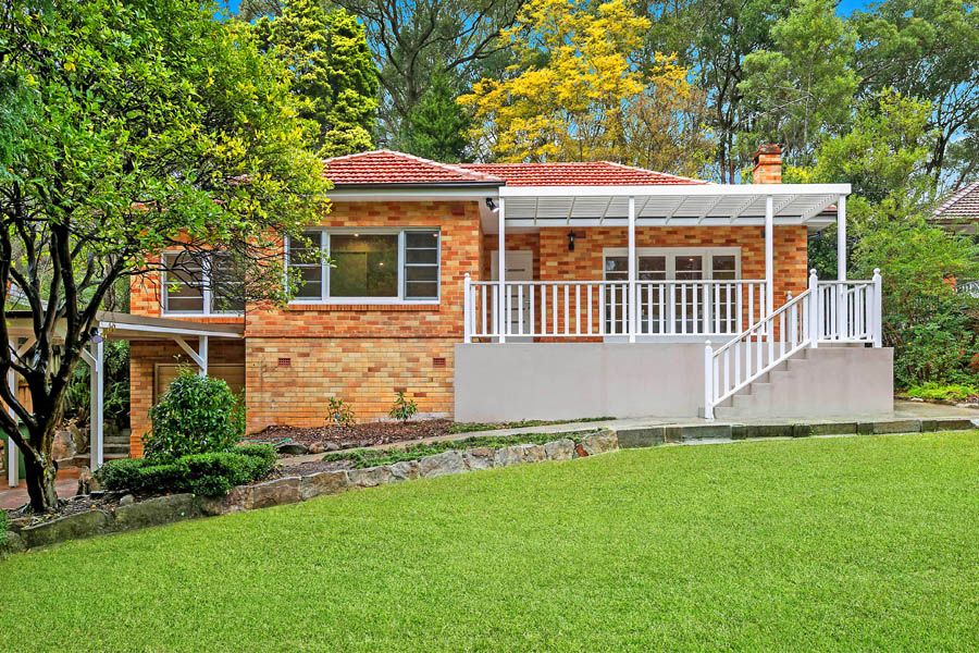 10 Pentecost Avenue, St Ives, NSW 2075