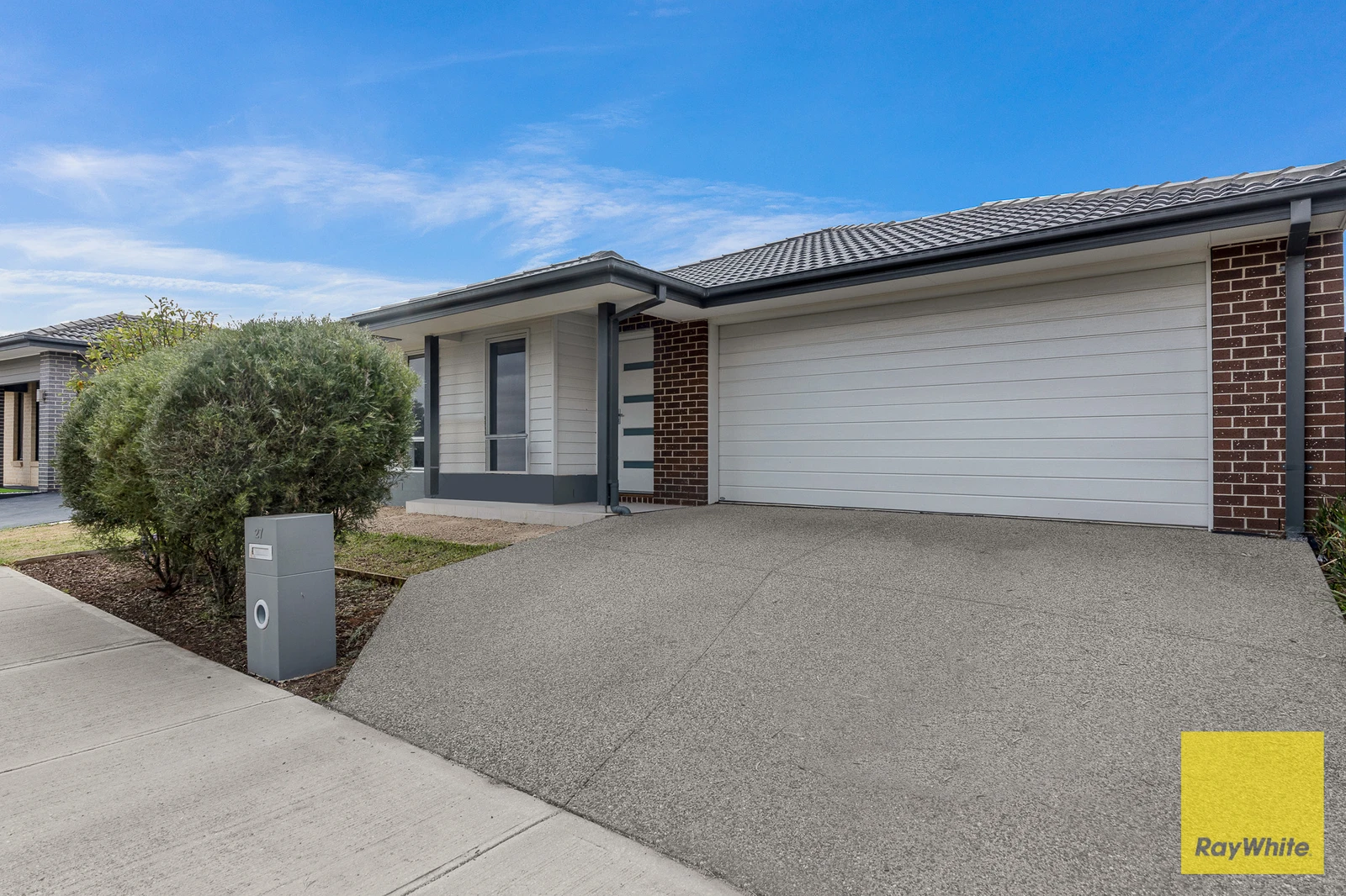27 Creekwood Way, Melton South, VIC 3338
