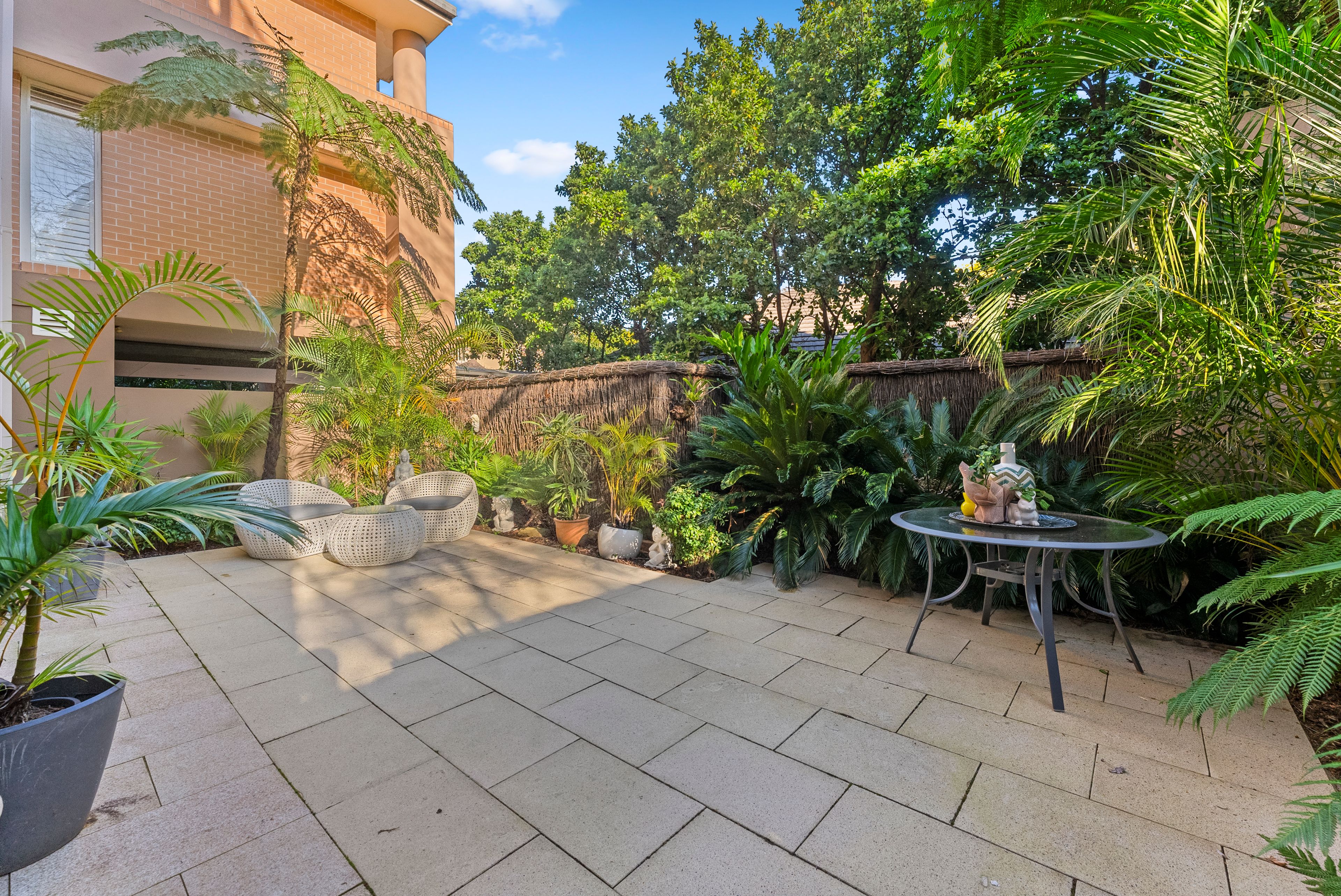 1/162G Burwood Road — photo 6 of 26