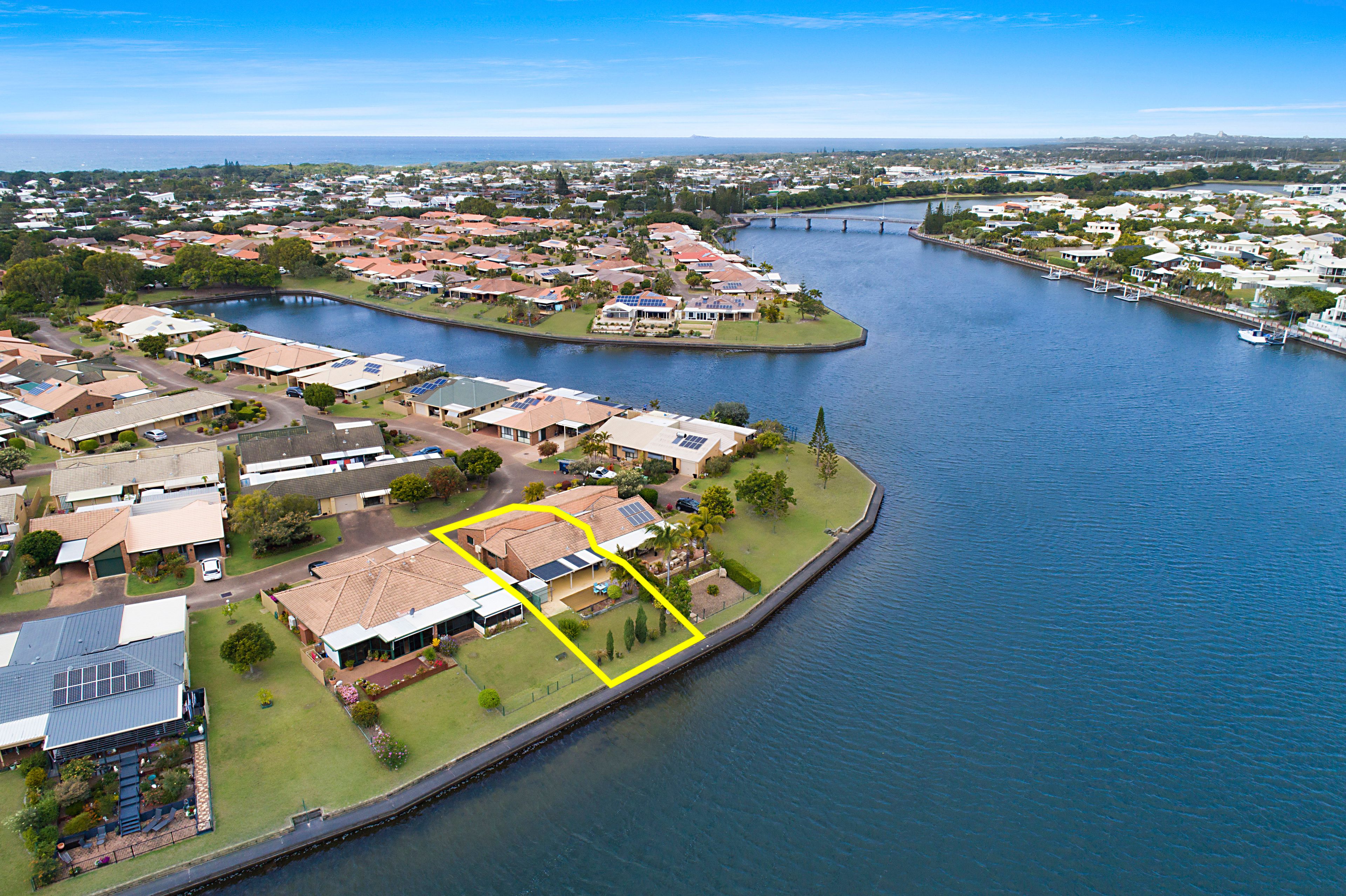 Unit 202/4 Melody Court, Warana, QLD 4575