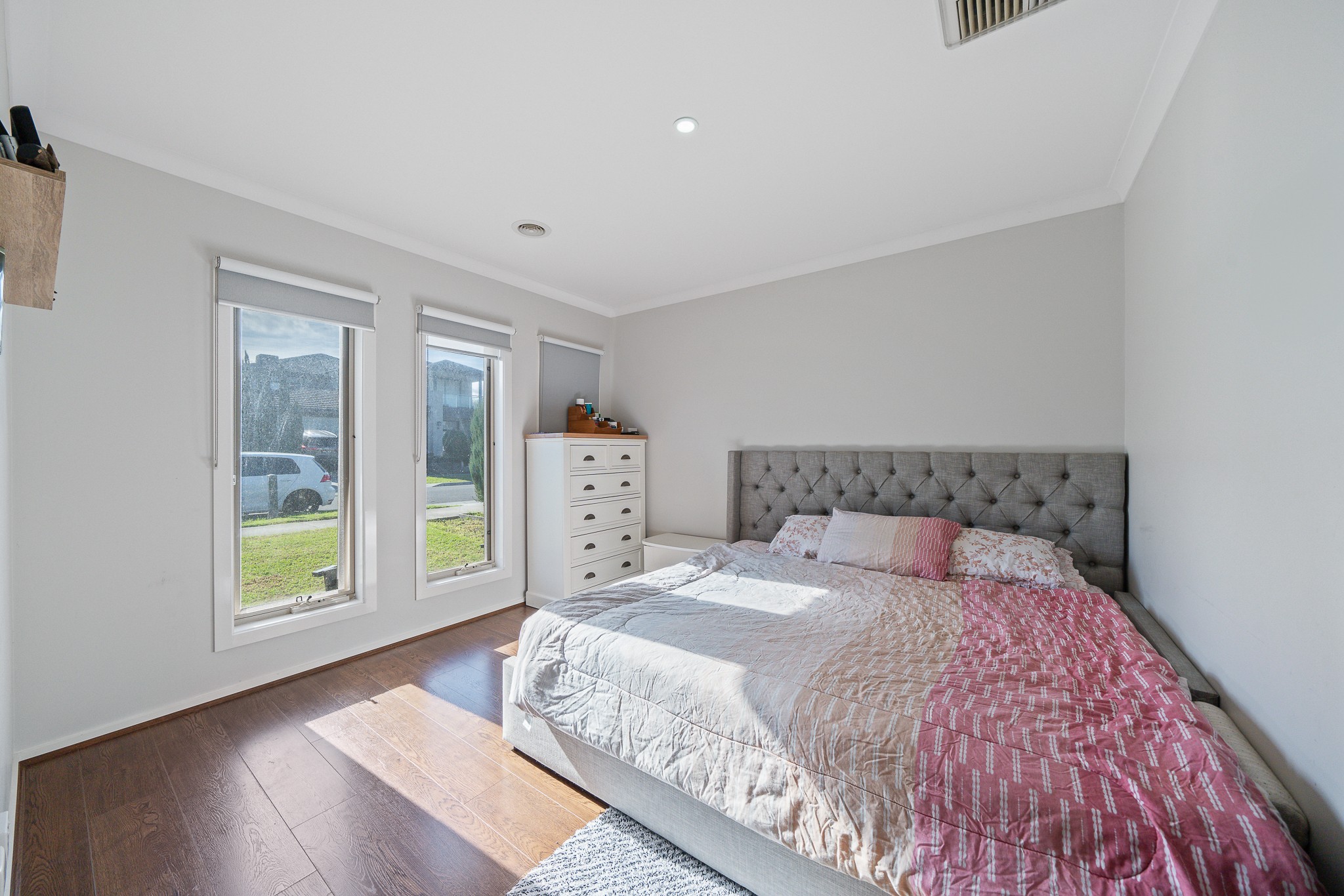 27 Lucinda Lane, Cranbourne North, VIC 3977