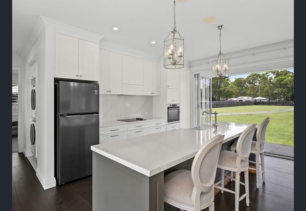 1843 Mount Gravatt Capalaba Road — photo 11 of 22