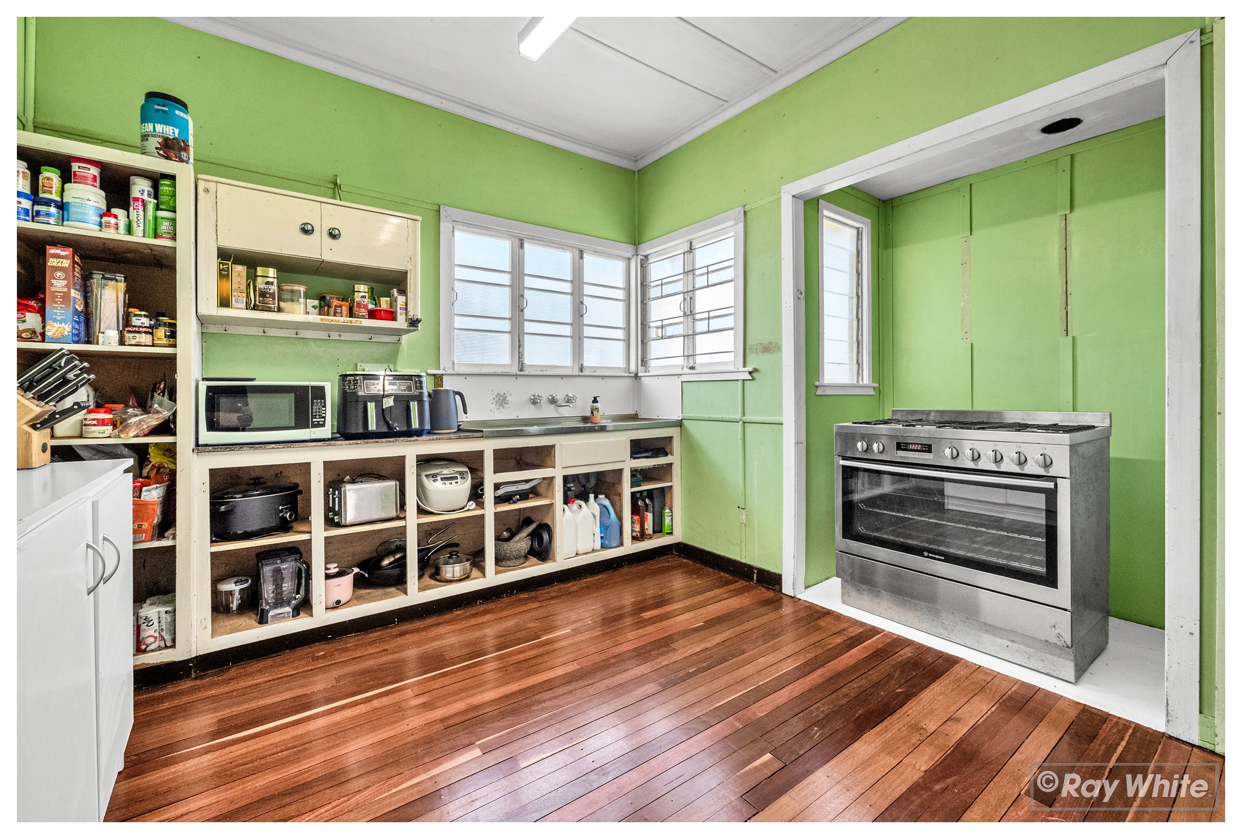 218 Thozet Road, Koongal, QLD 4701