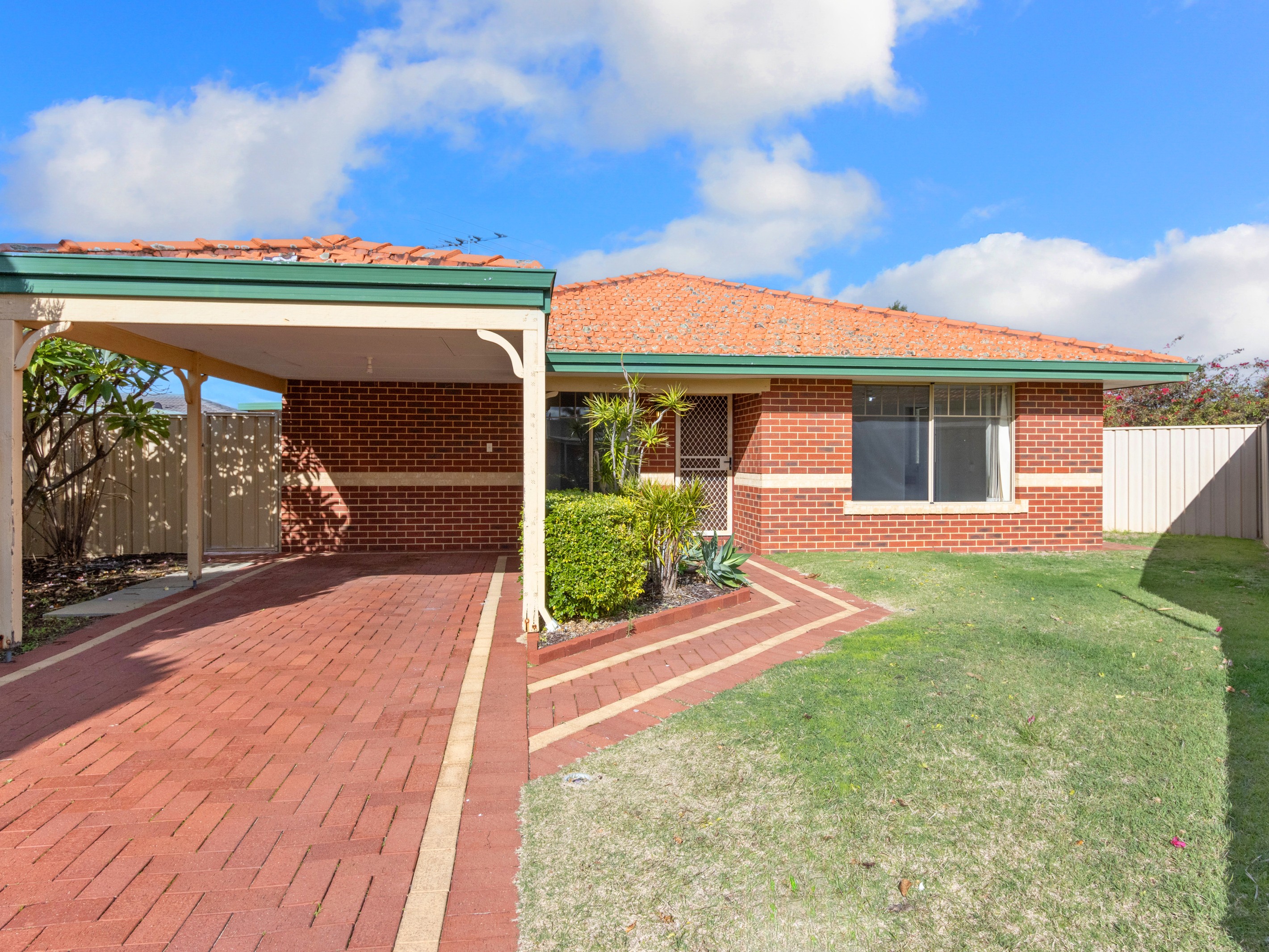 19B Barnsby Place, Beckenham, WA 6107