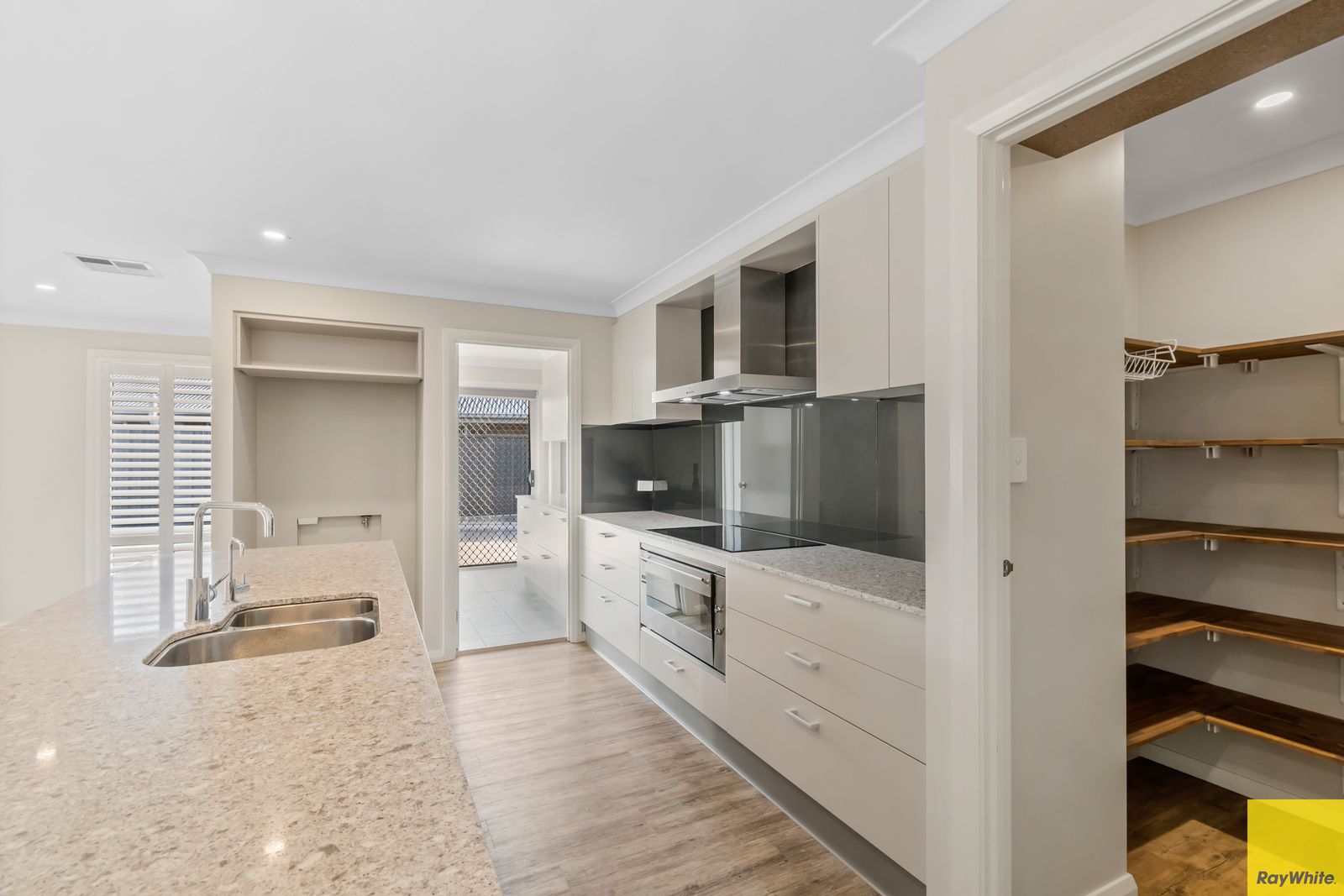 15 Deltaview Avenue, Haywards Bay, NSW 2530