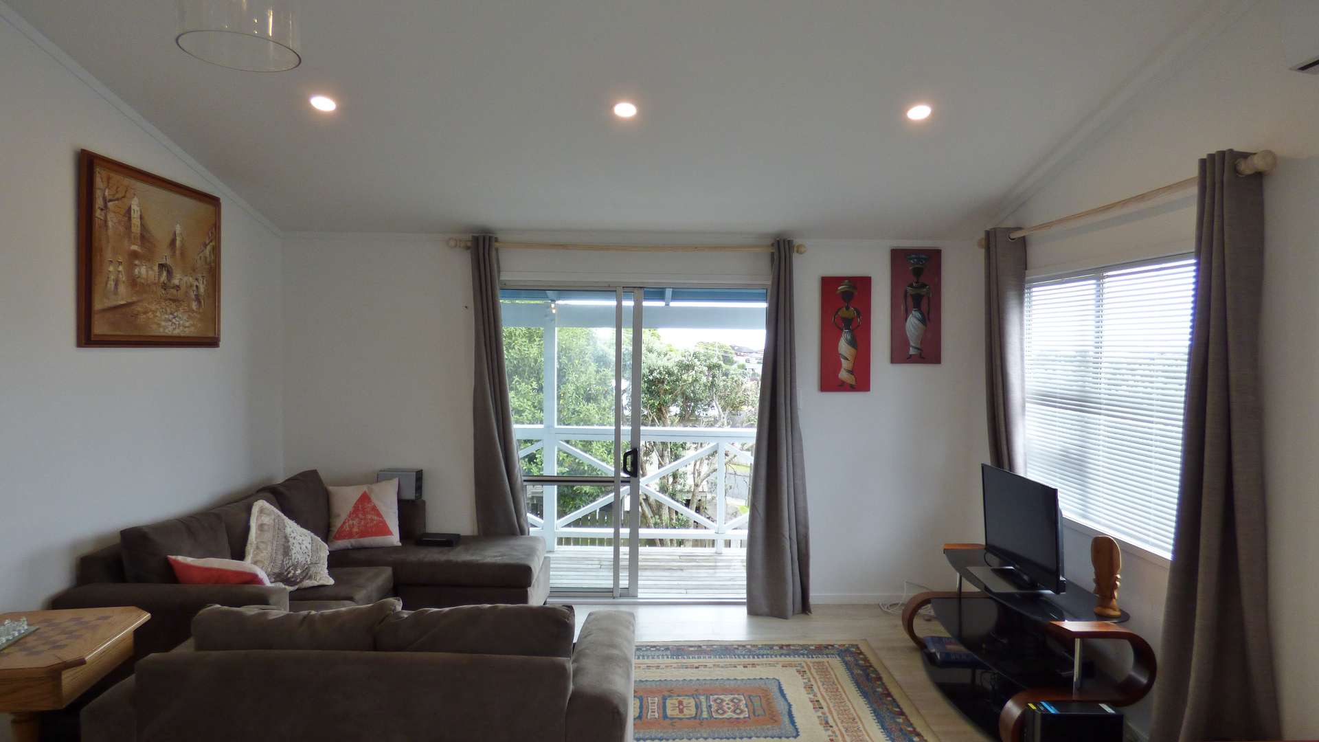 9b Waiora Road photo 4