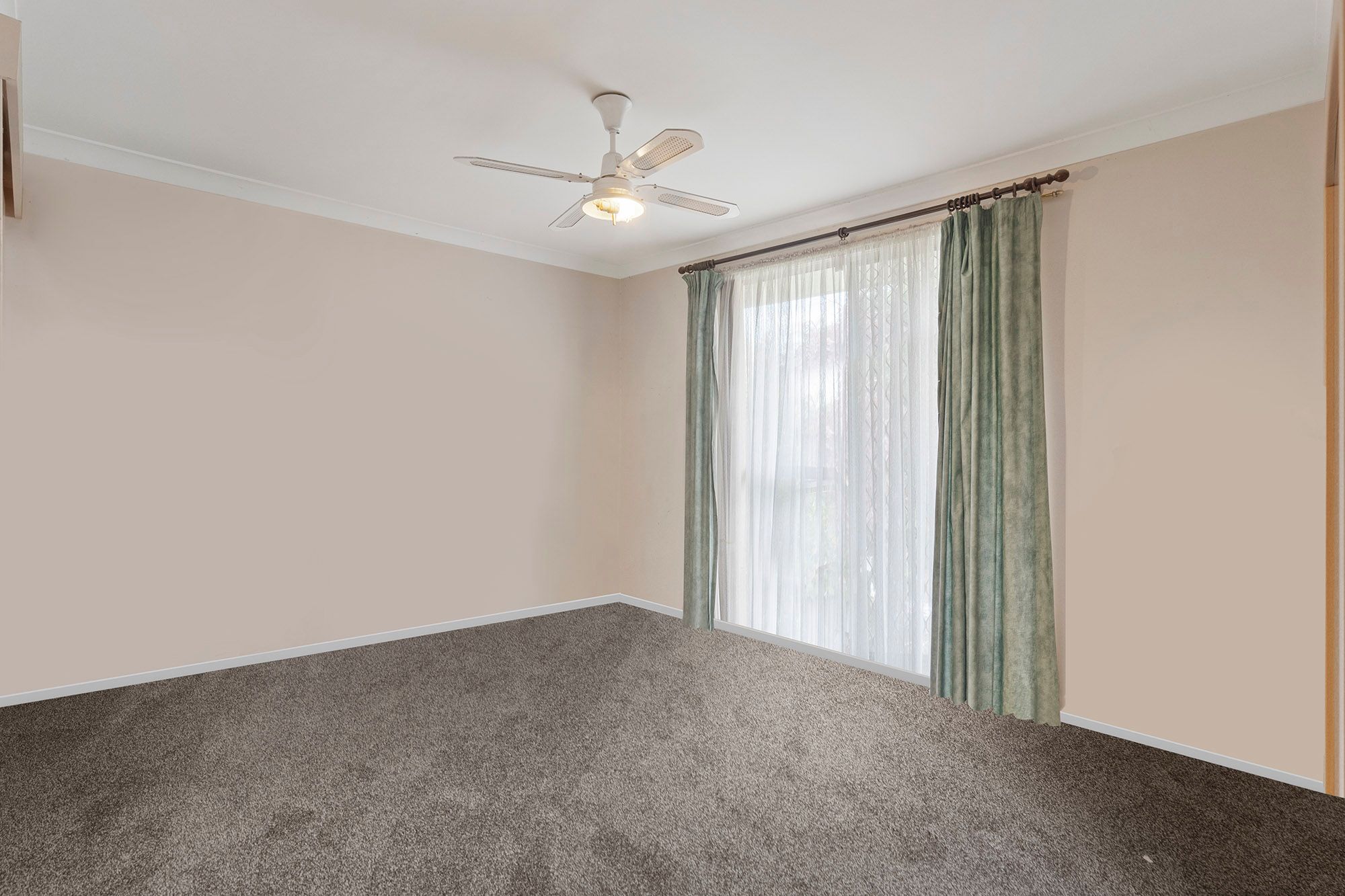 6 Hanlon Street, Tanah Merah, QLD 4128