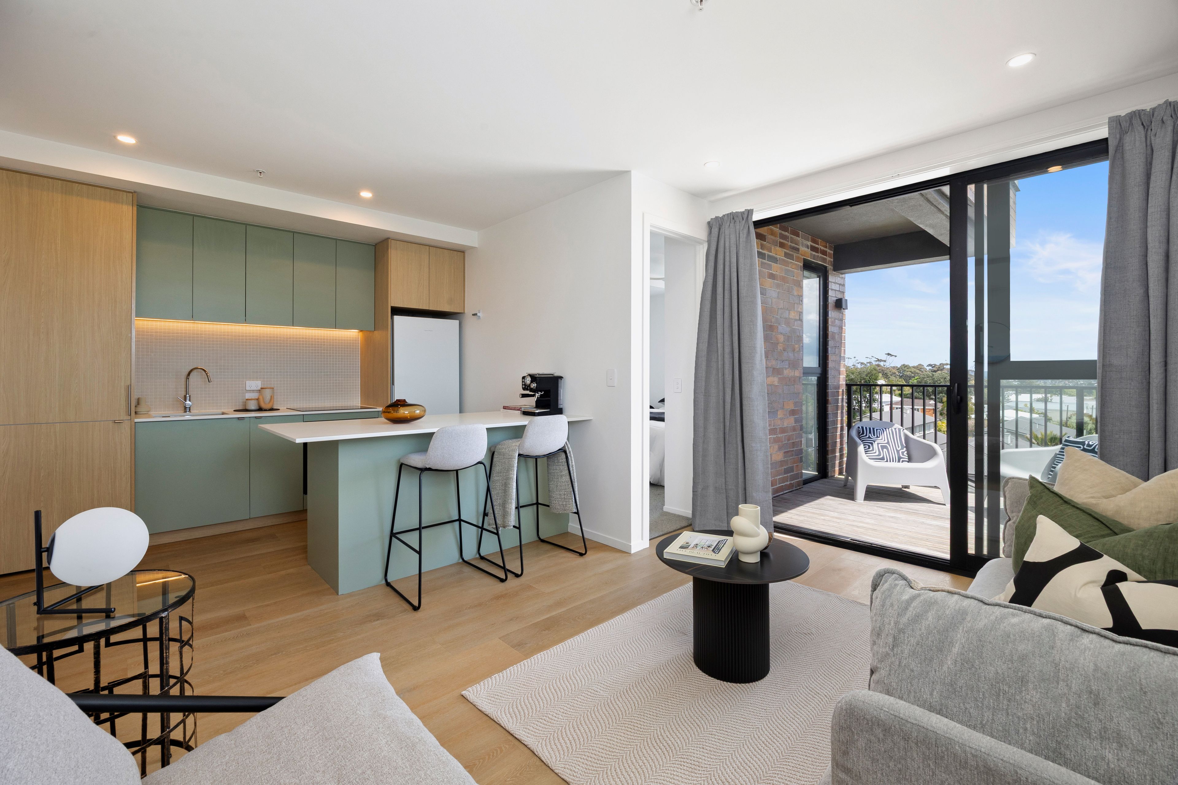 402/2 Finch Street, Western Springs, Auckland City 1022 - Apartment for ...