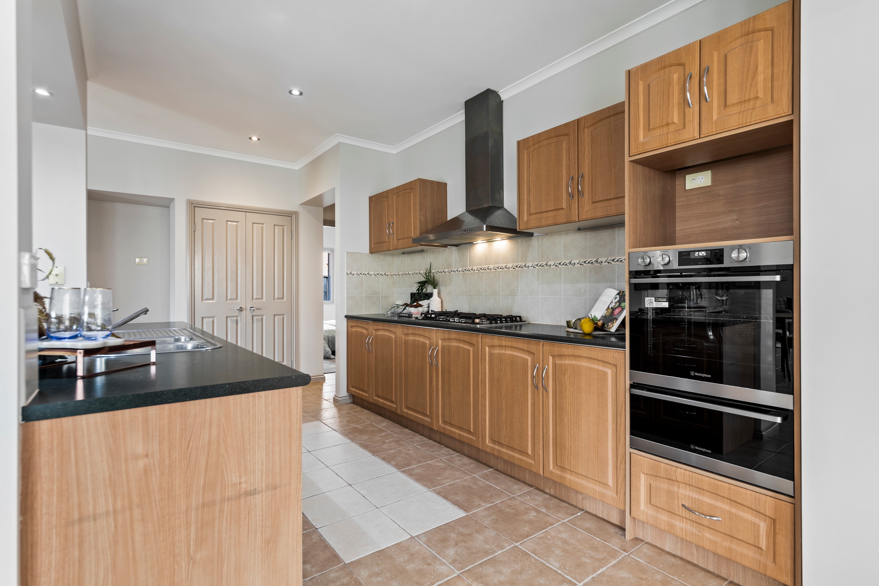 8 Riddell Grove, Pakenham, VIC 3810