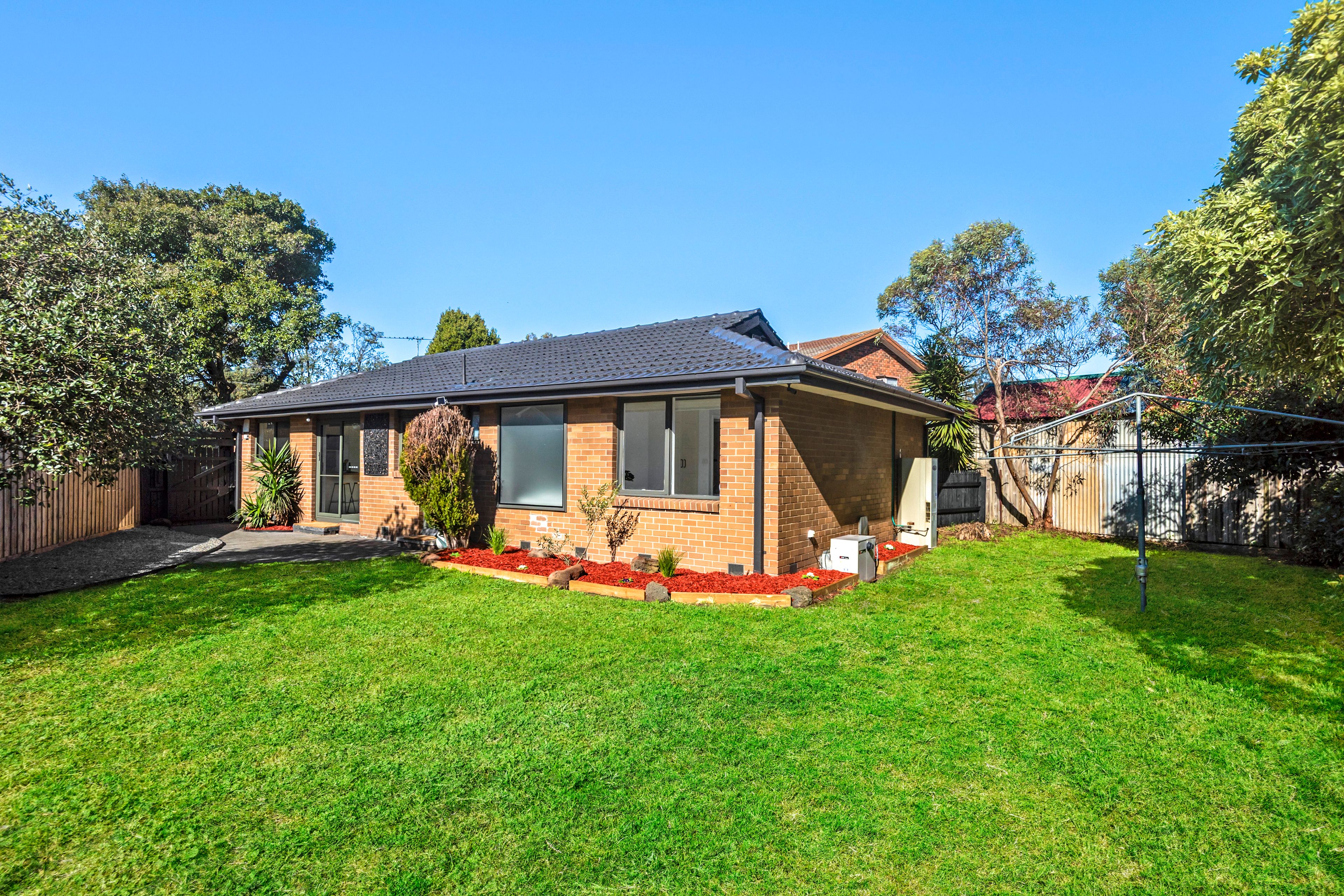 3 Emora Court — photo 8 of 10