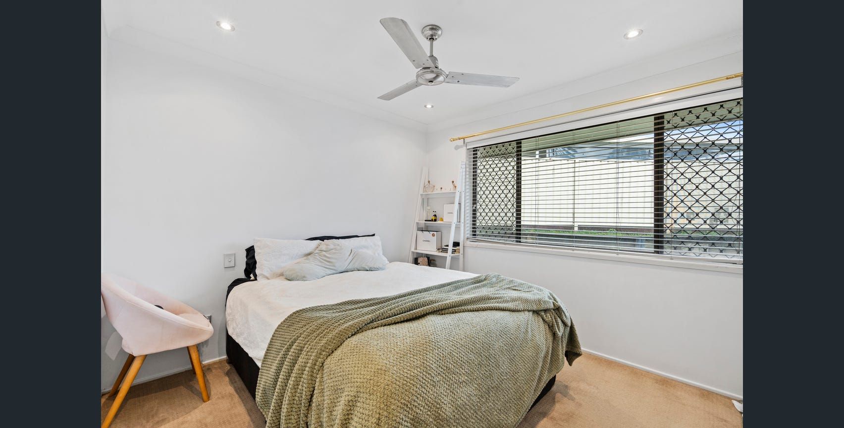 4 Sunnybay Drive — photo 7 of 12