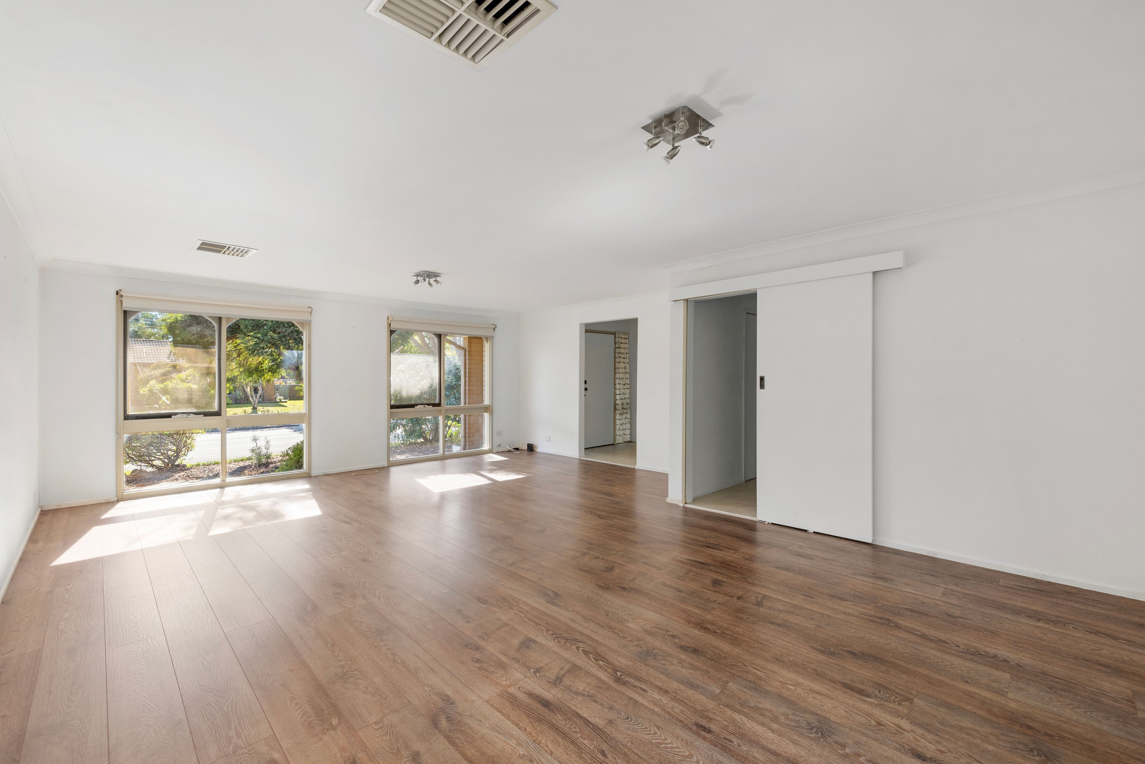 17 Allambanan Drive, Bayswater North, VIC 3153