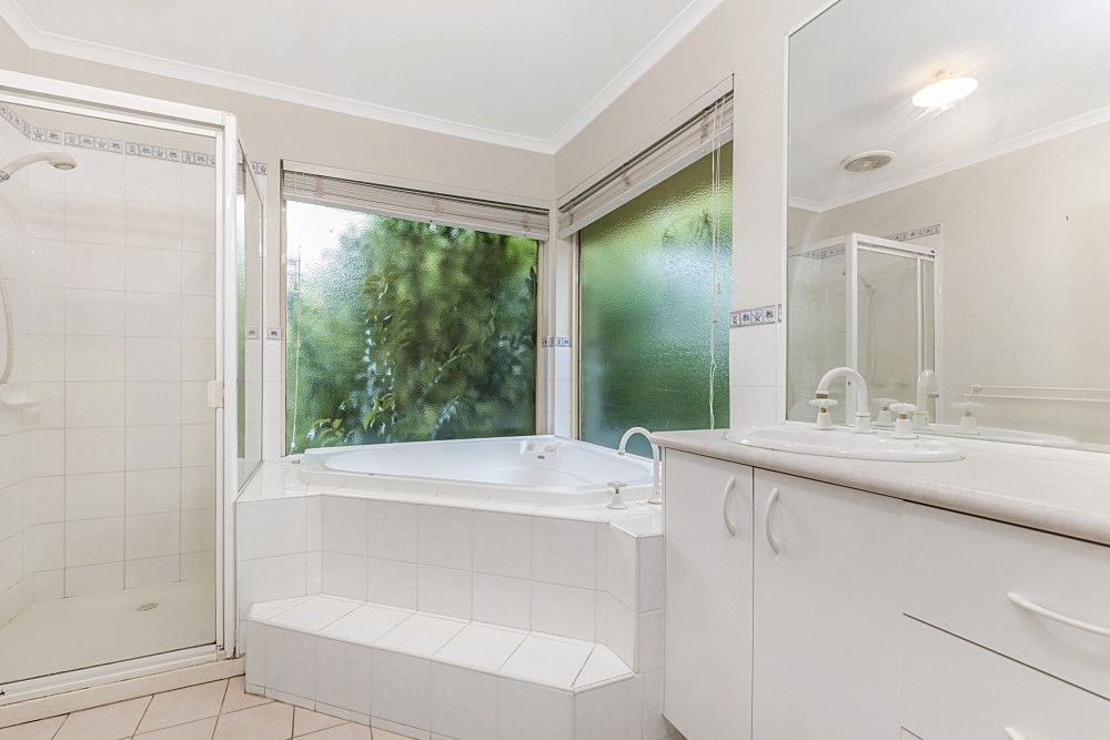 11 Cottinglea Terrace — photo 5 of 9