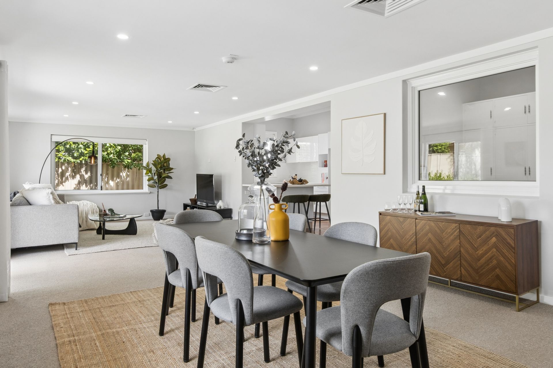 8 Woodlands Street — photo 11 of 30