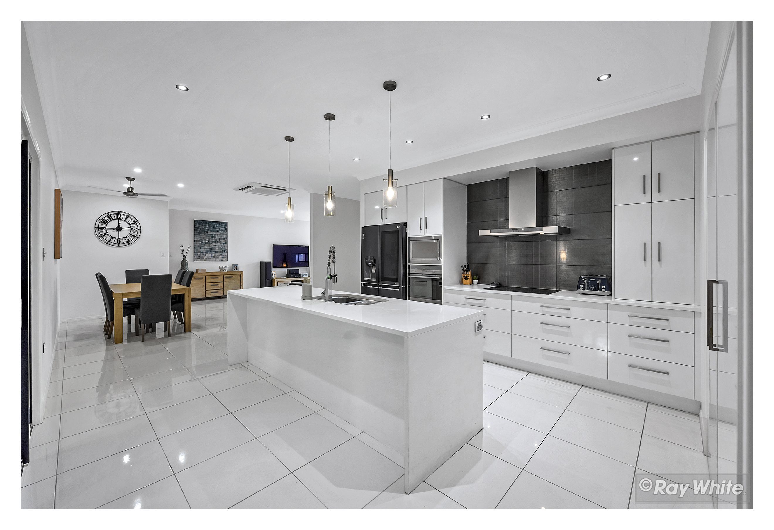 1 Cobble Court, Norman Gardens QLD 4701