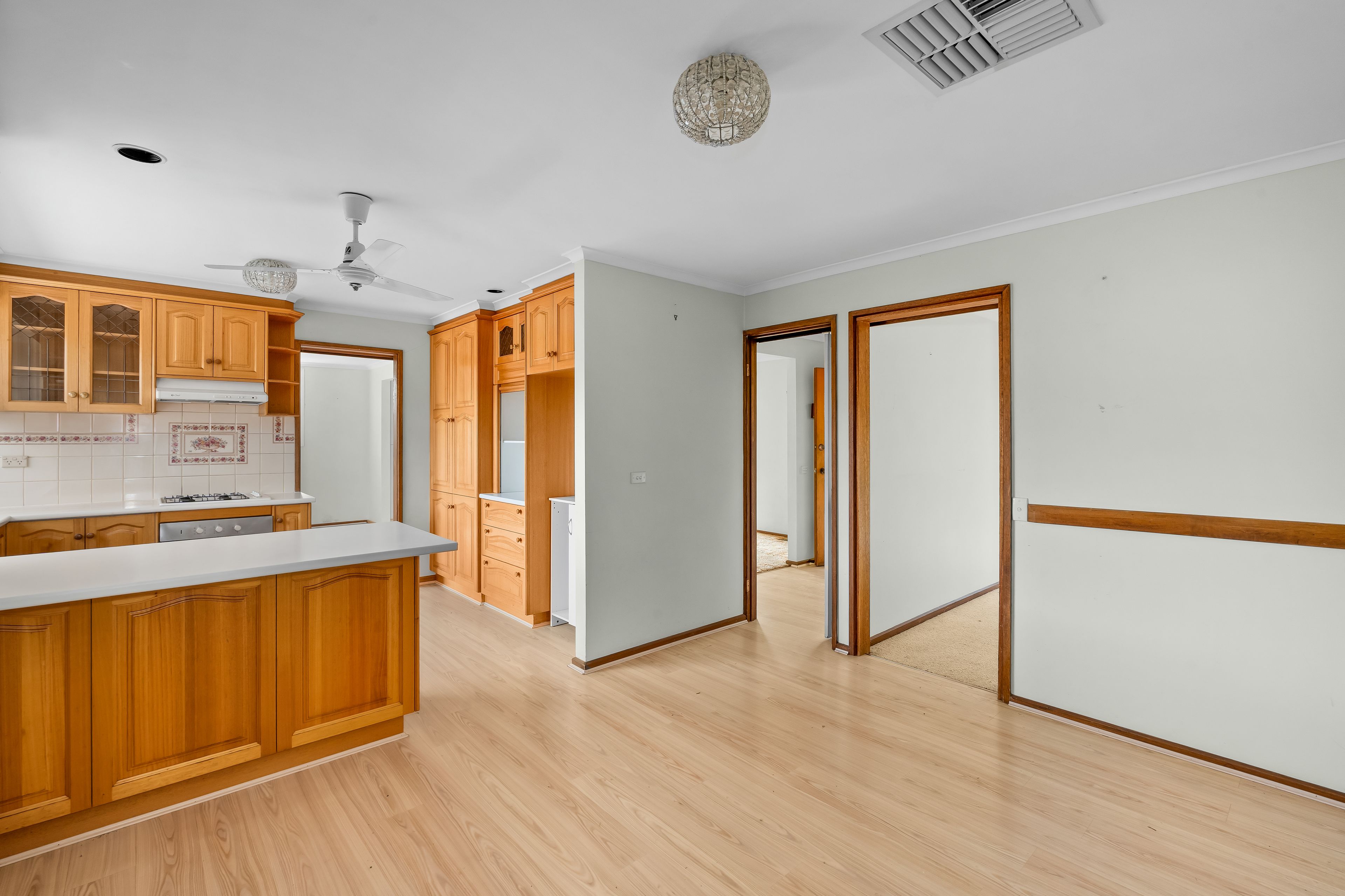 128 Tarcombe Road — photo 9 of 19
