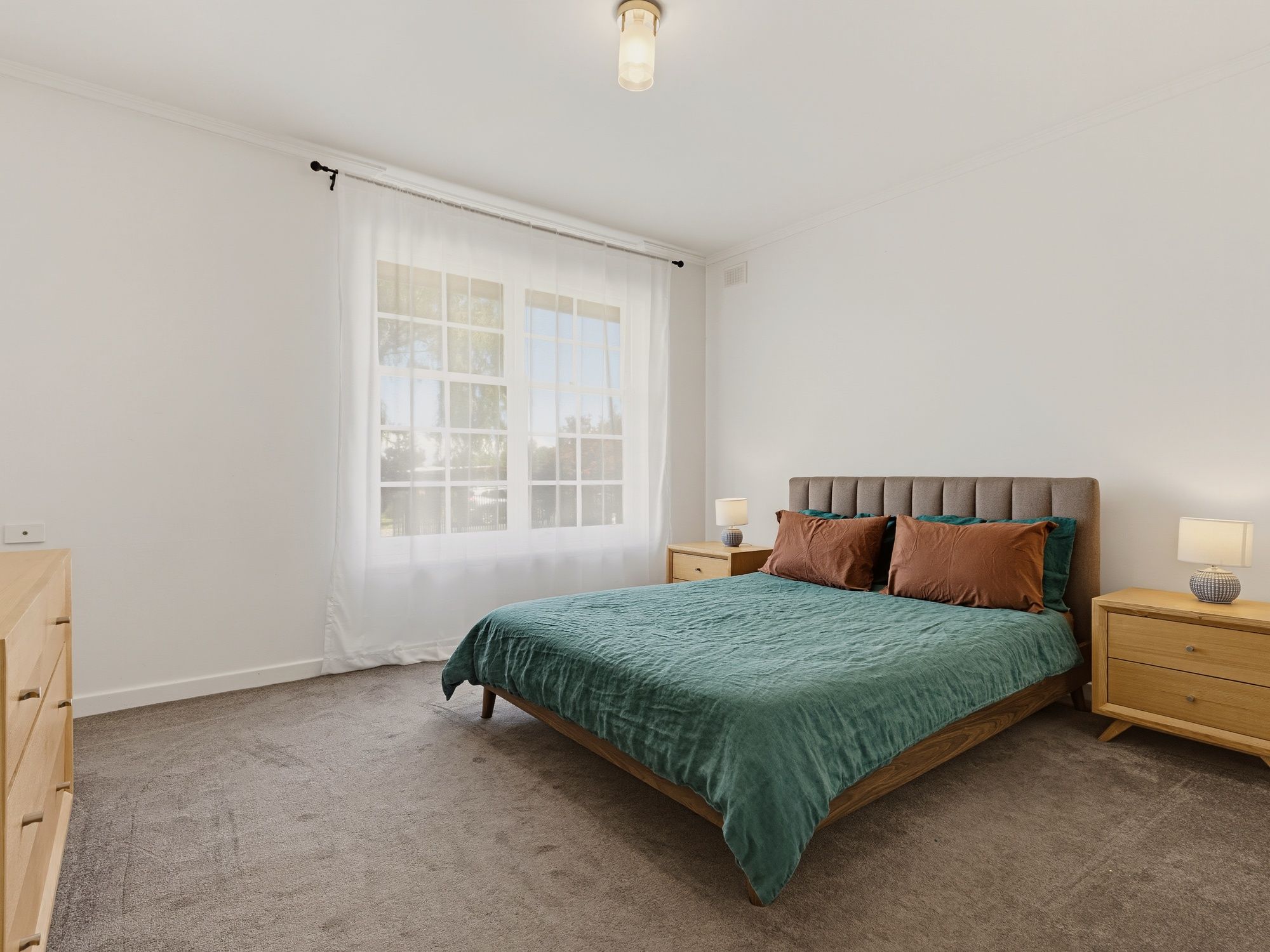 21 Glenda Avenue — photo 10 of 18