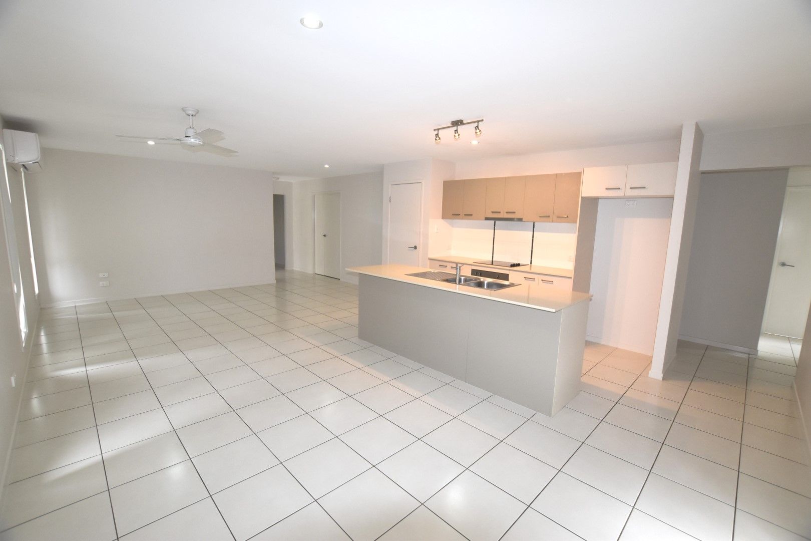 2 Kingfisher Street, New Auckland, QLD 4680