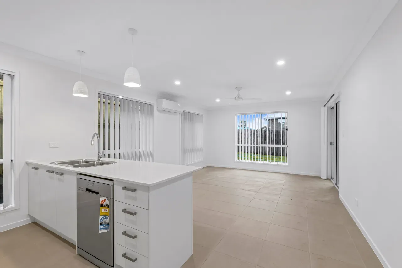 7 Lochern Street, Yarrabilba, QLD 4207