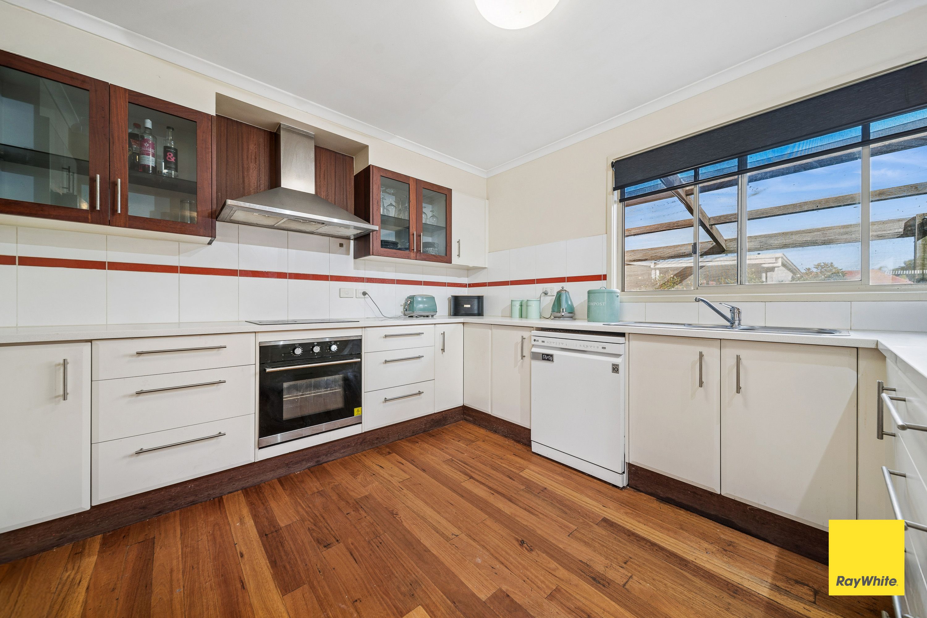 19 Saade Street — photo 4 of 23