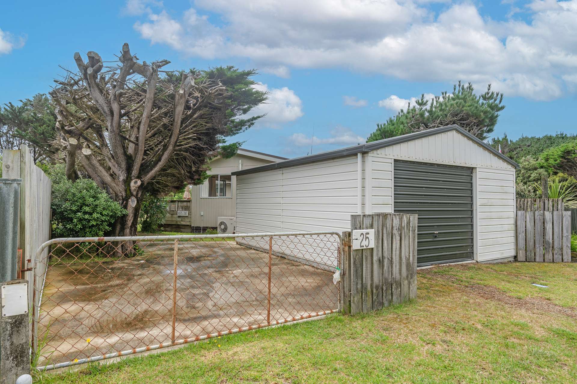 25 Te Kiri Street photo 1