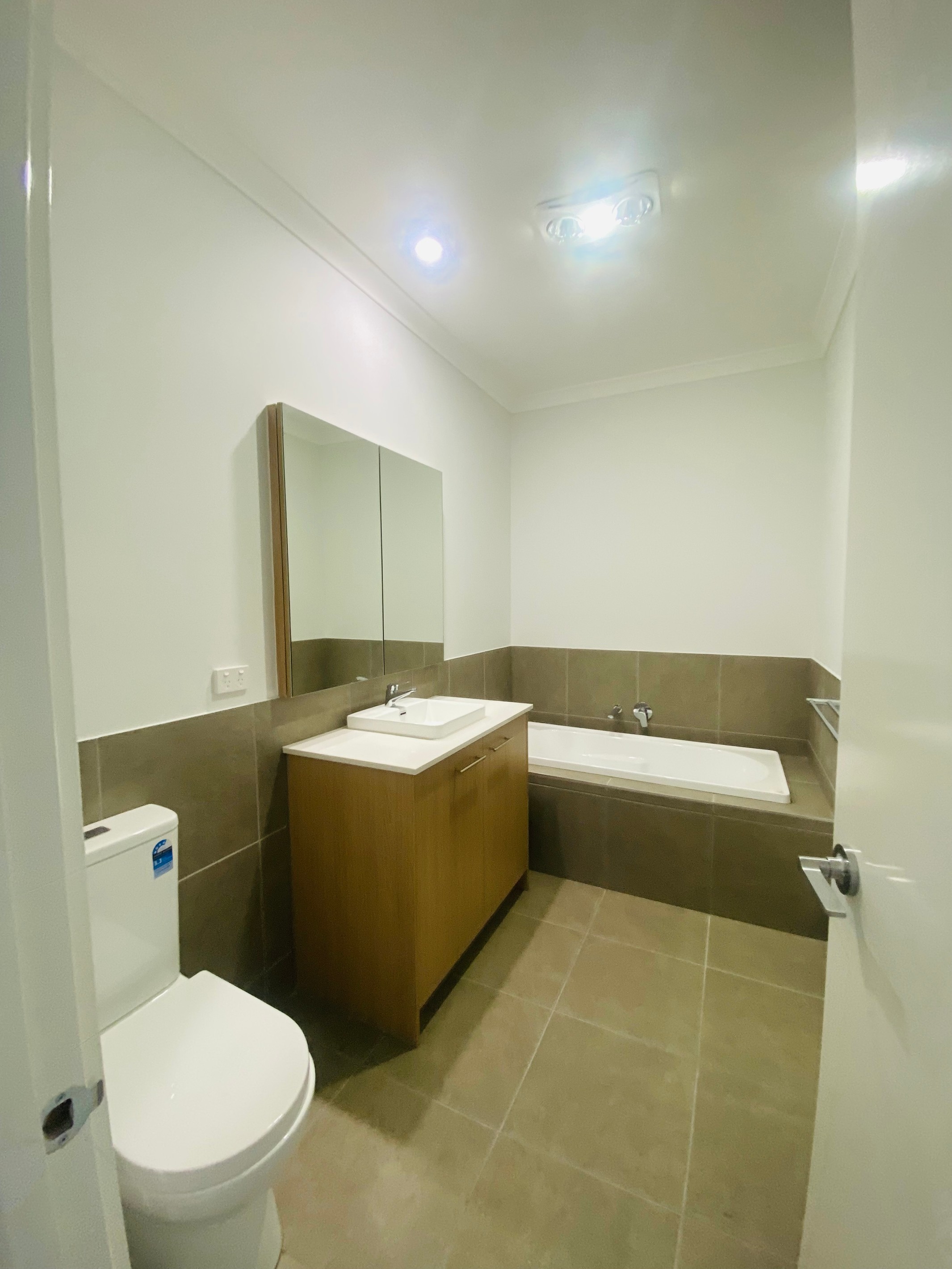16 Coronado Crescent, Truganina, VIC 3029