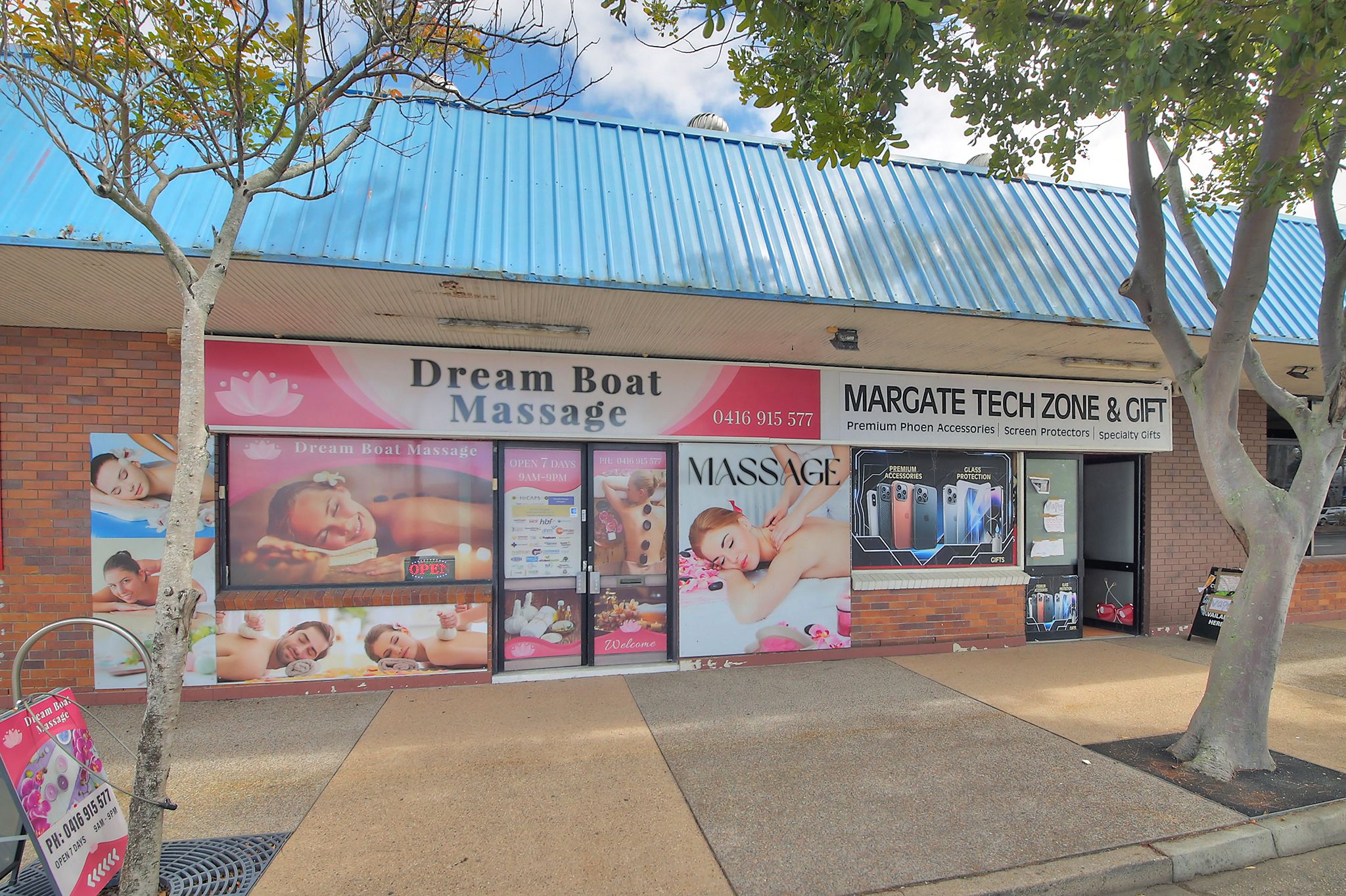 Shop 4 & 9/303 Oxley Avenue, Margate, QLD 4019