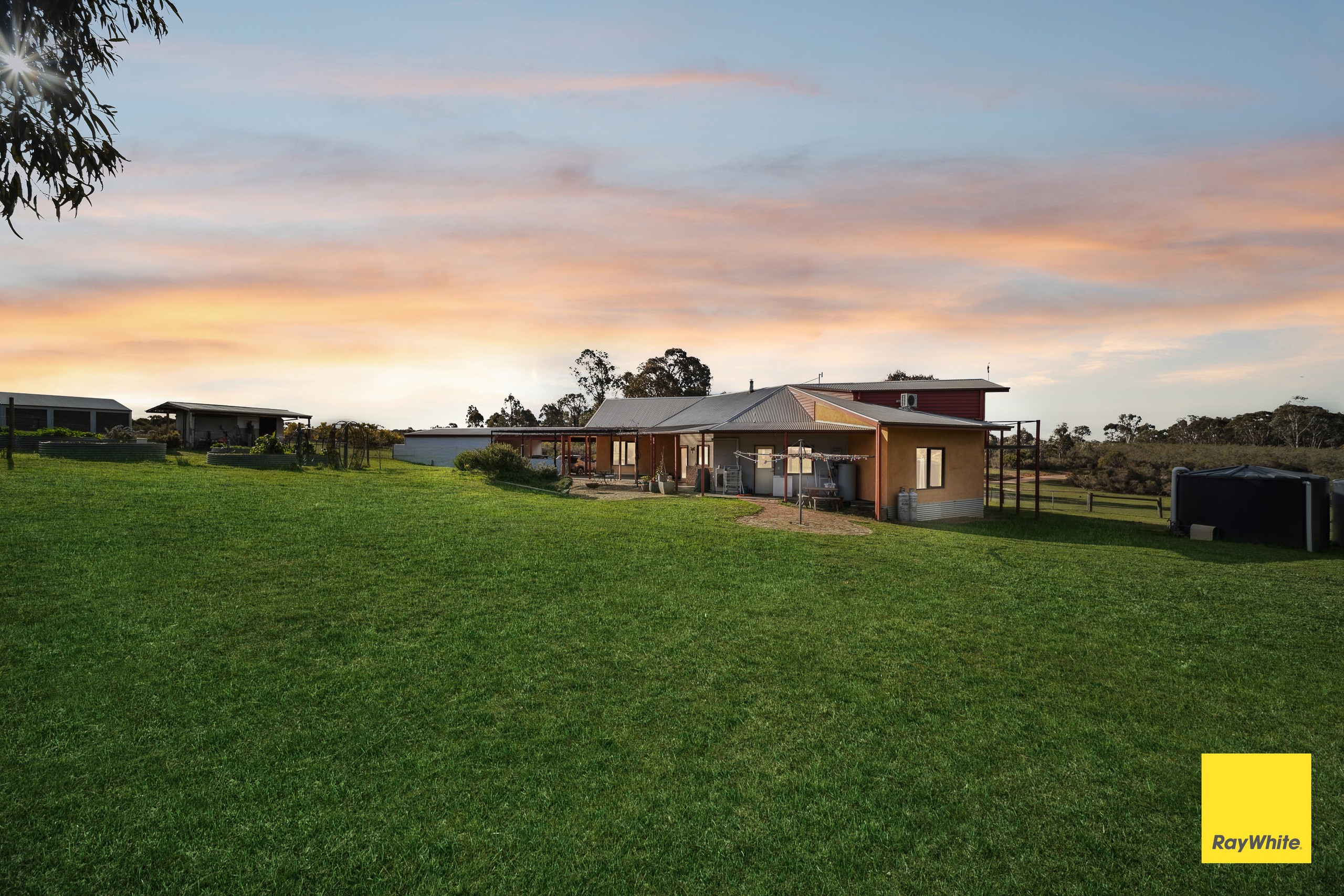 55 Long Court, Ladys Pass, VIC 3523
