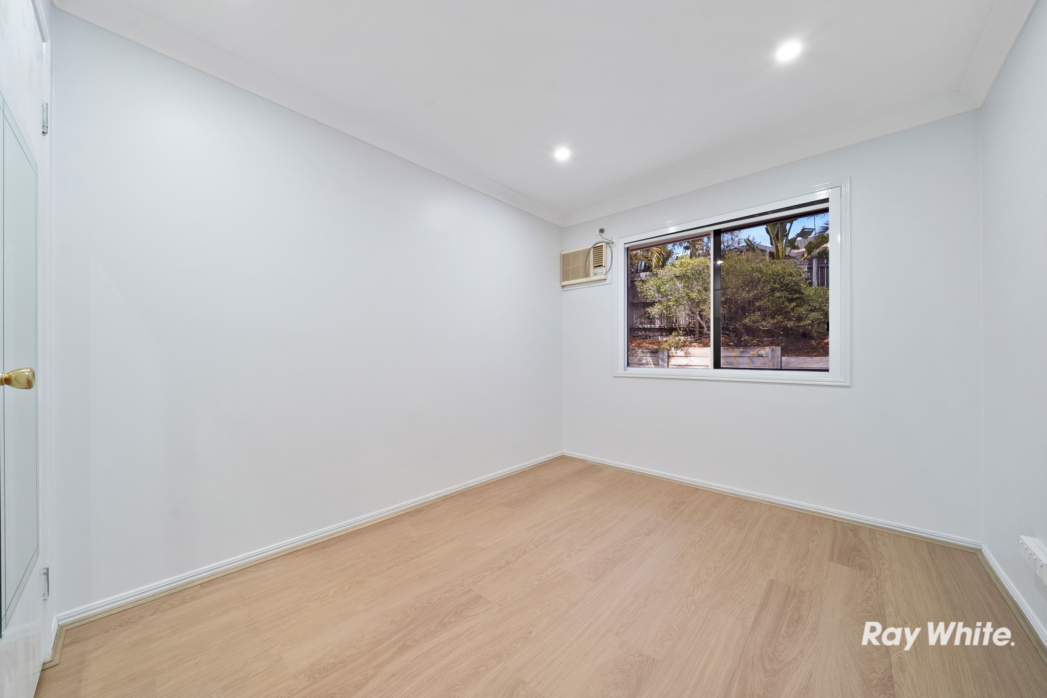 4 Mahogany Court — photo 9 of 13