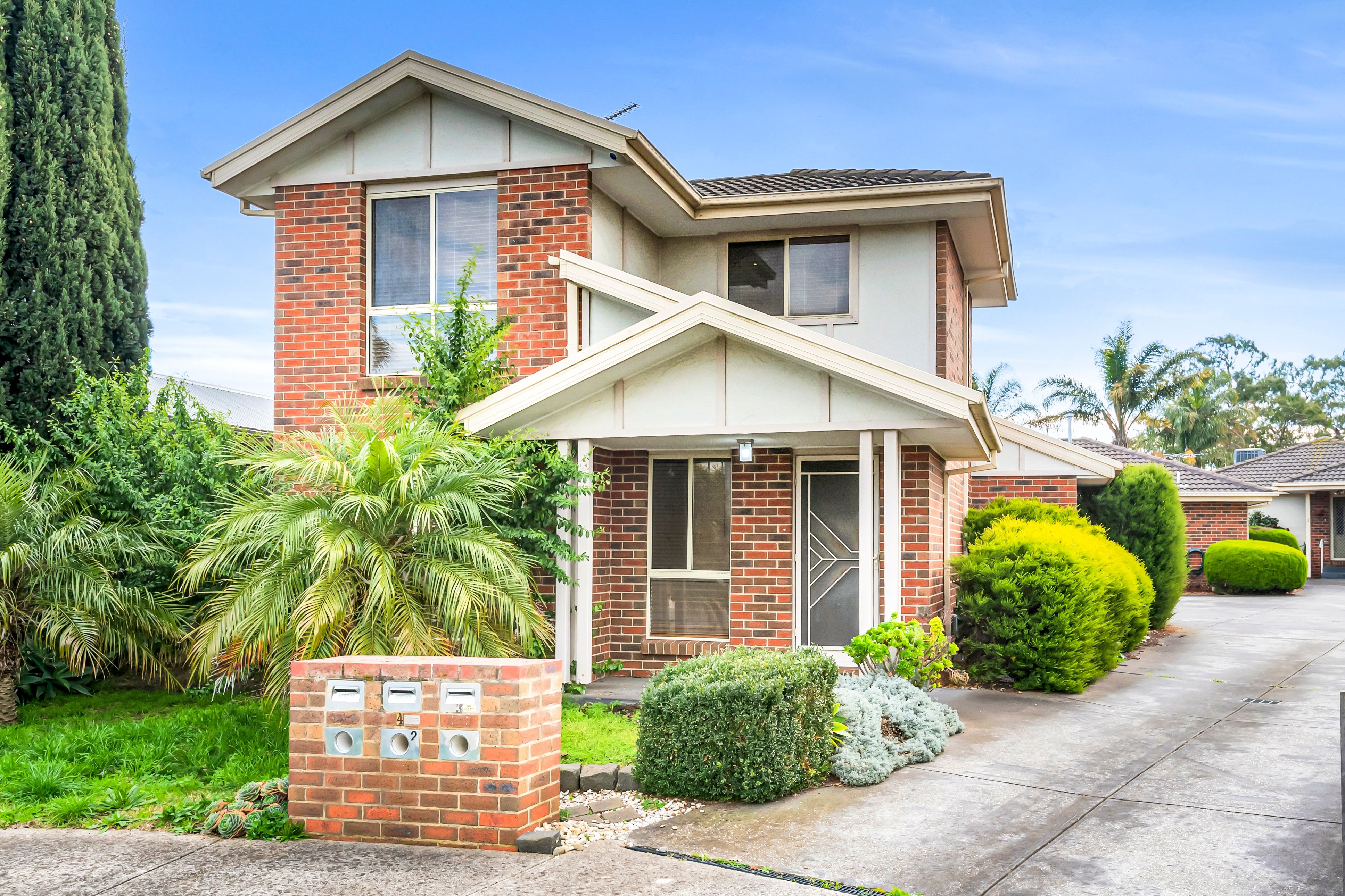 1/4 Hayley Drive, Mill Park, VIC 3082
