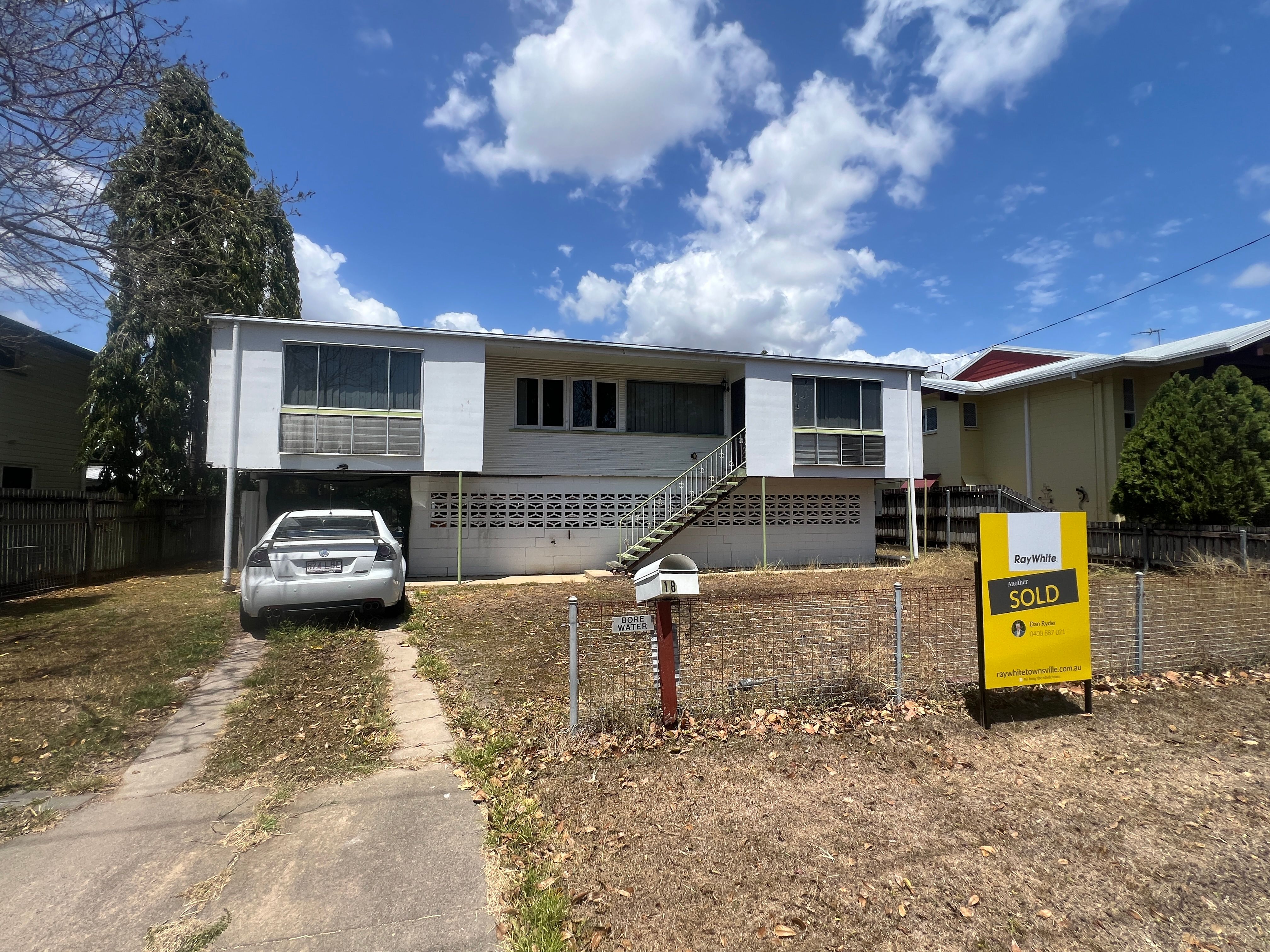 18 Derby Street, Pimlico, QLD 4812