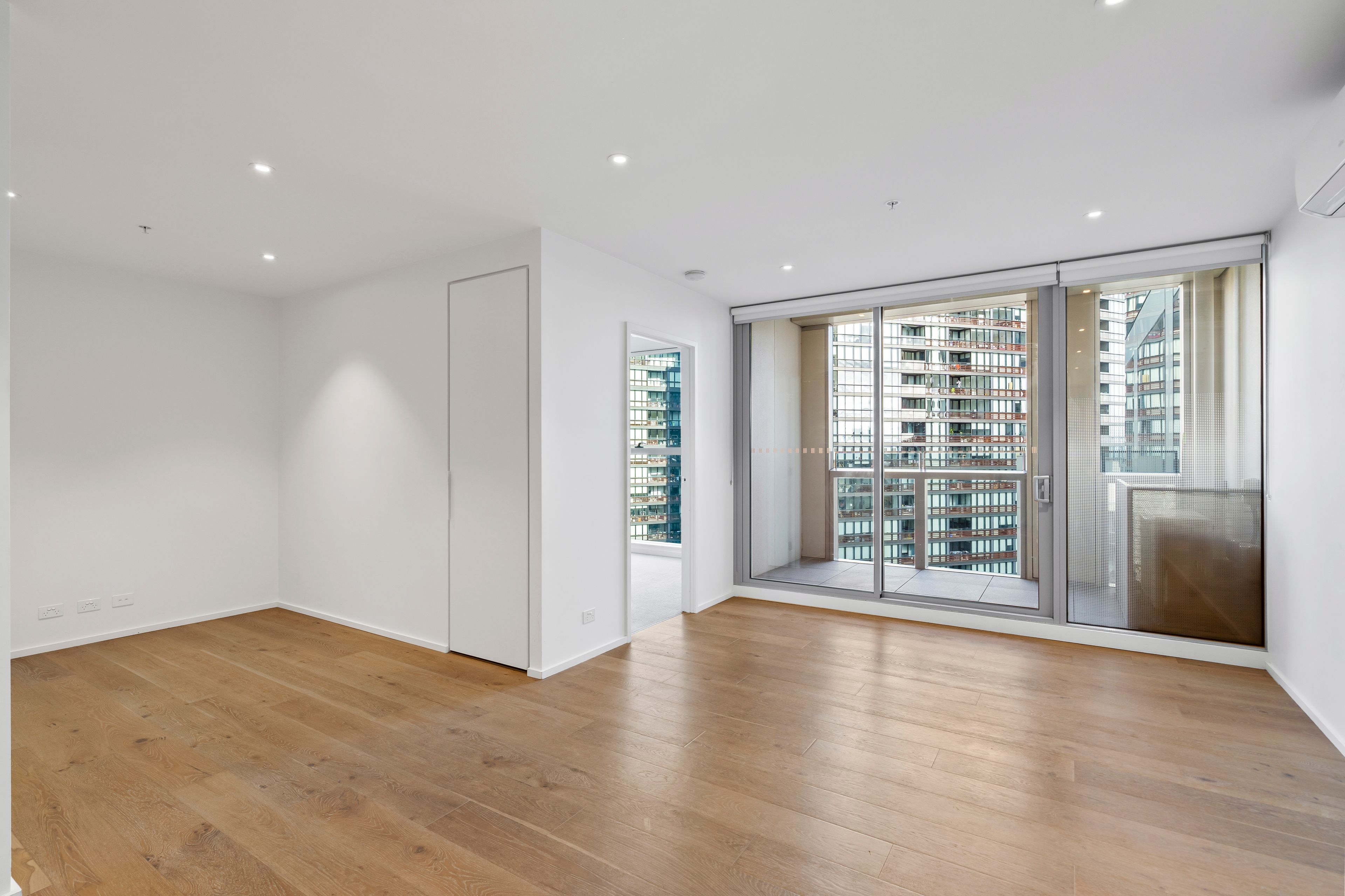 1708E/888 Collins Street, Docklands, VIC 3008