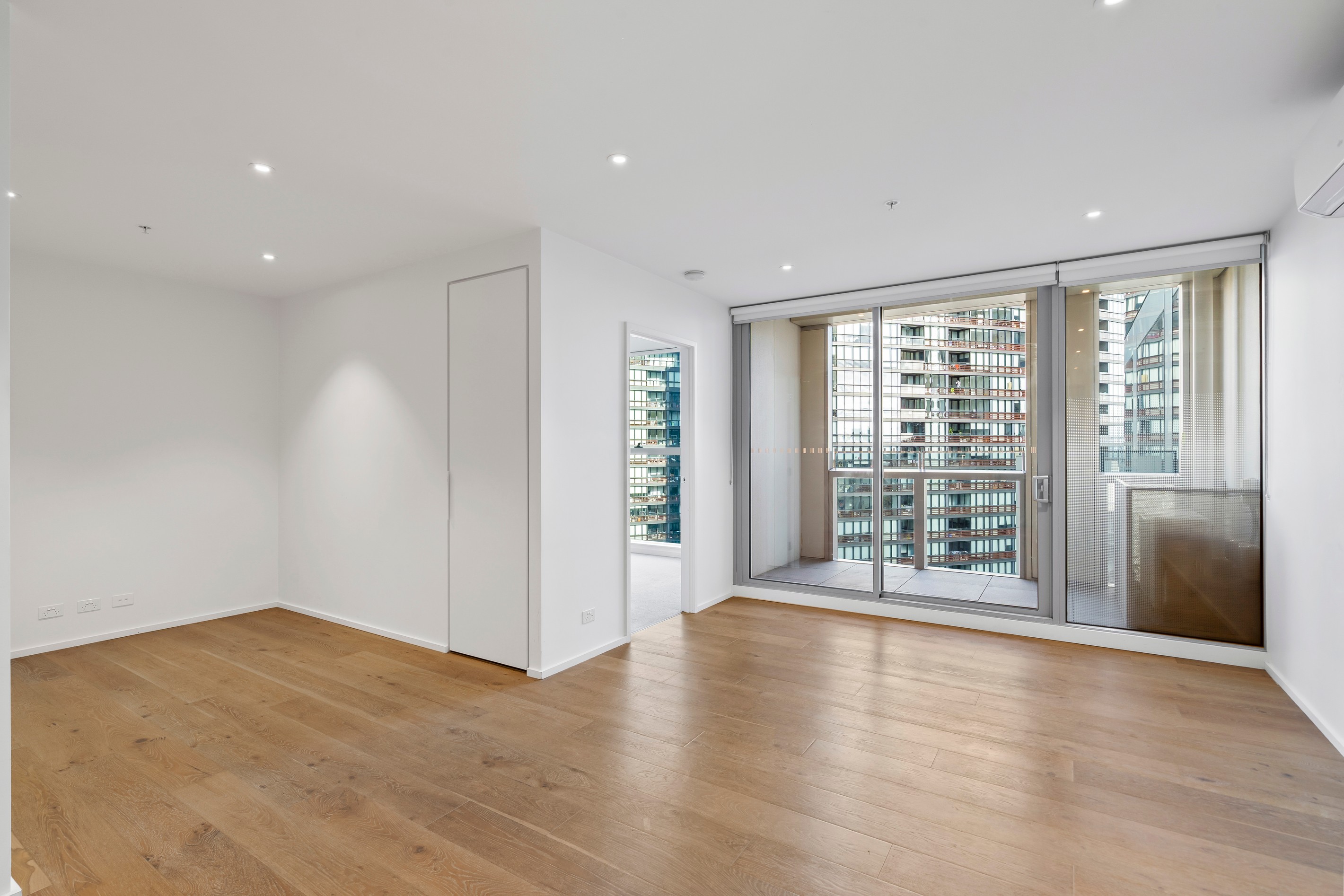 1708E/888 Collins Street, Docklands, VIC 3008