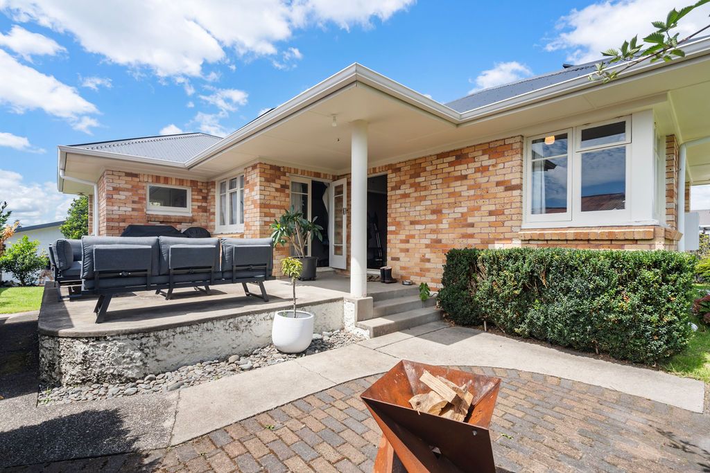 12 Hillstone Avenue, Gate Pa, Tauranga City