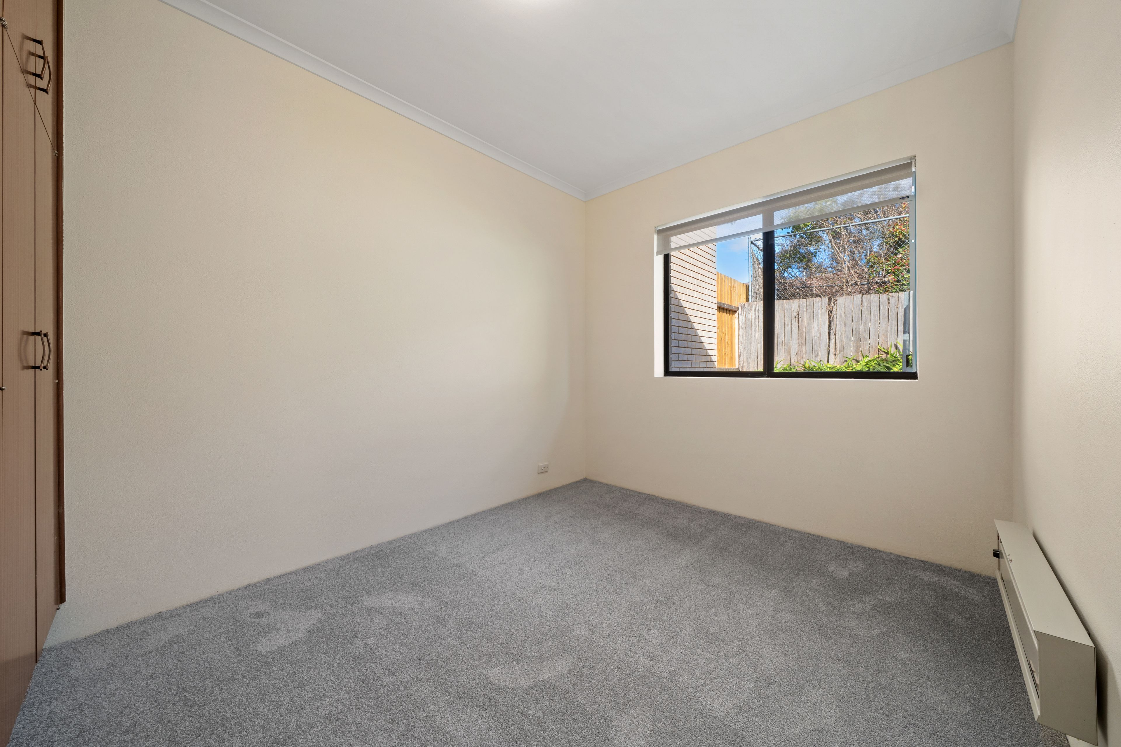 4 Gorrie Close — photo 11 of 19