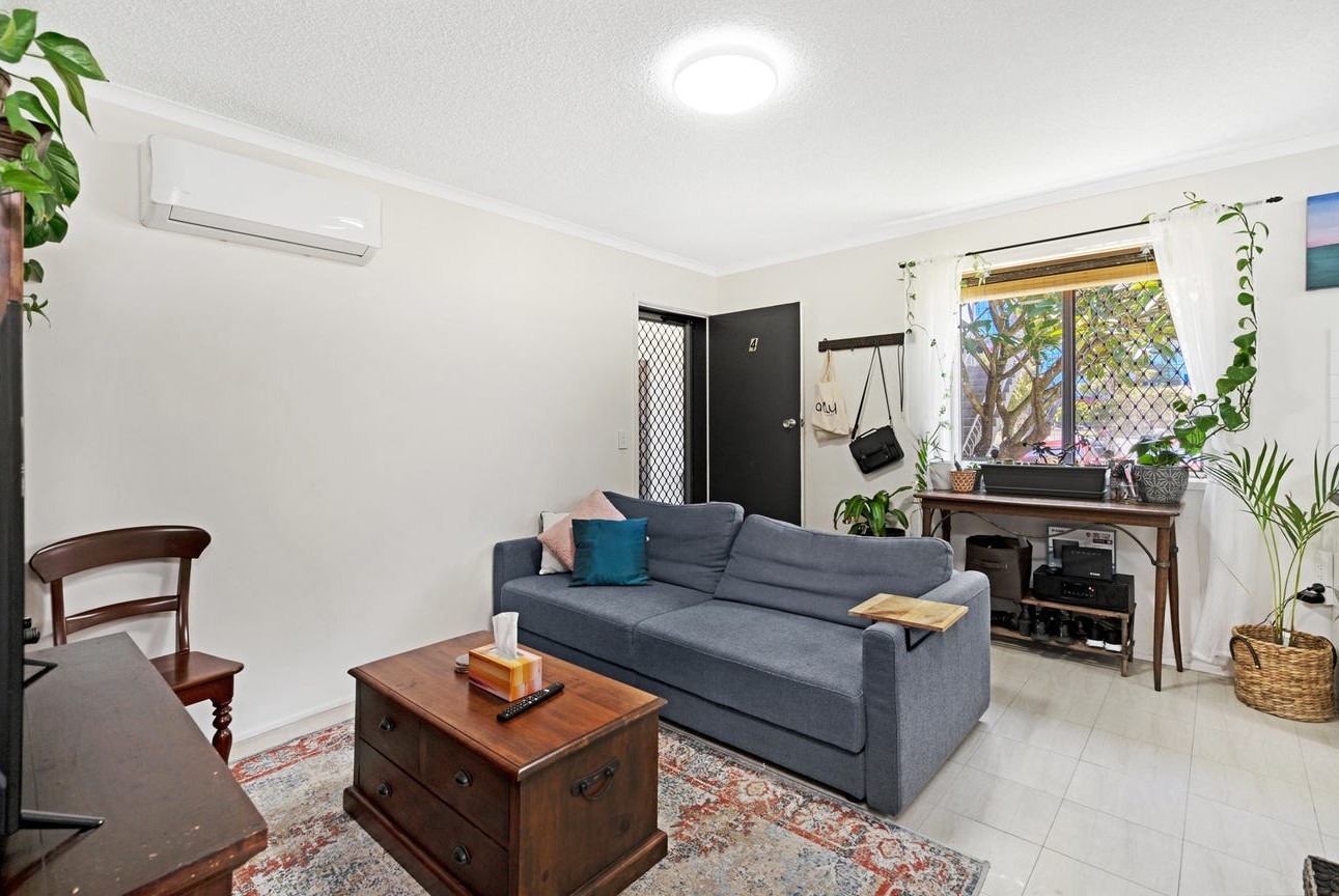 4/18 White Street, Southport, QLD 4215