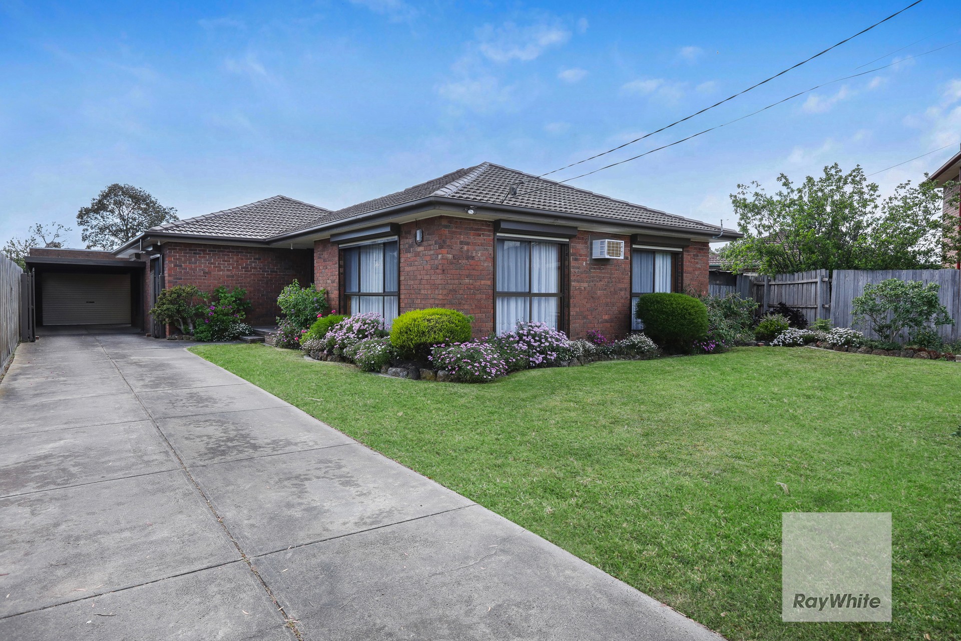 11 Dingley Close, Gladstone Park, VIC 3043