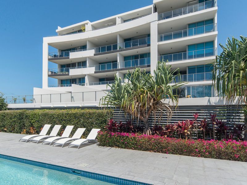 2 East Quay Drive, Biggera Waters QLD 4216
