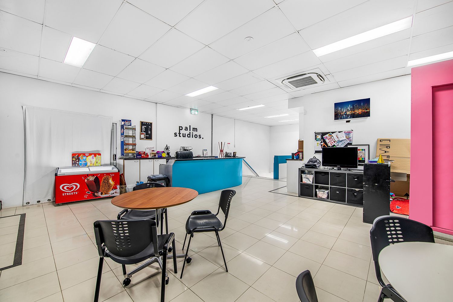 4/8 Brooks Avenue, Wyoming, NSW 2250