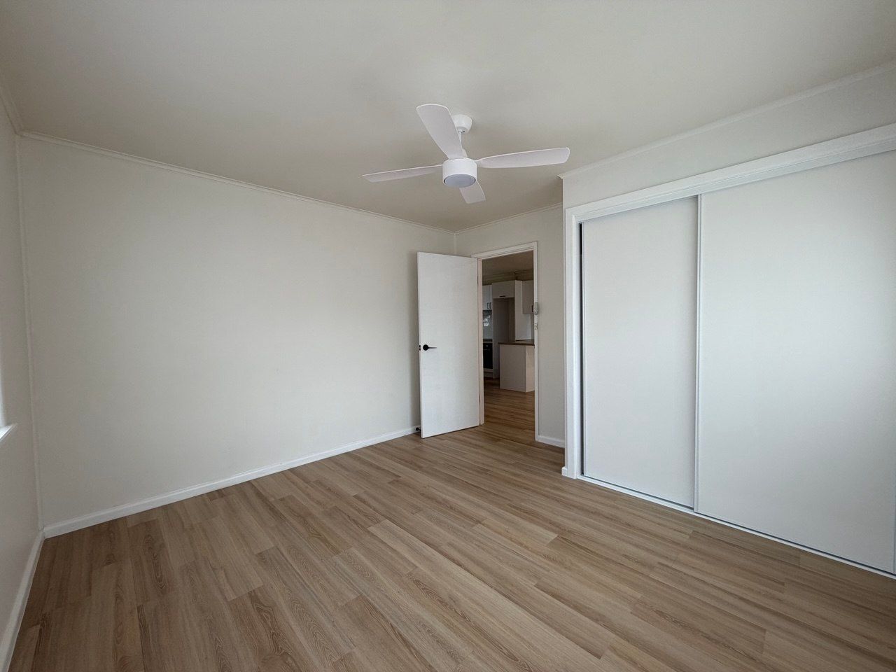 1/24 Johnson Street — photo 5 of 6