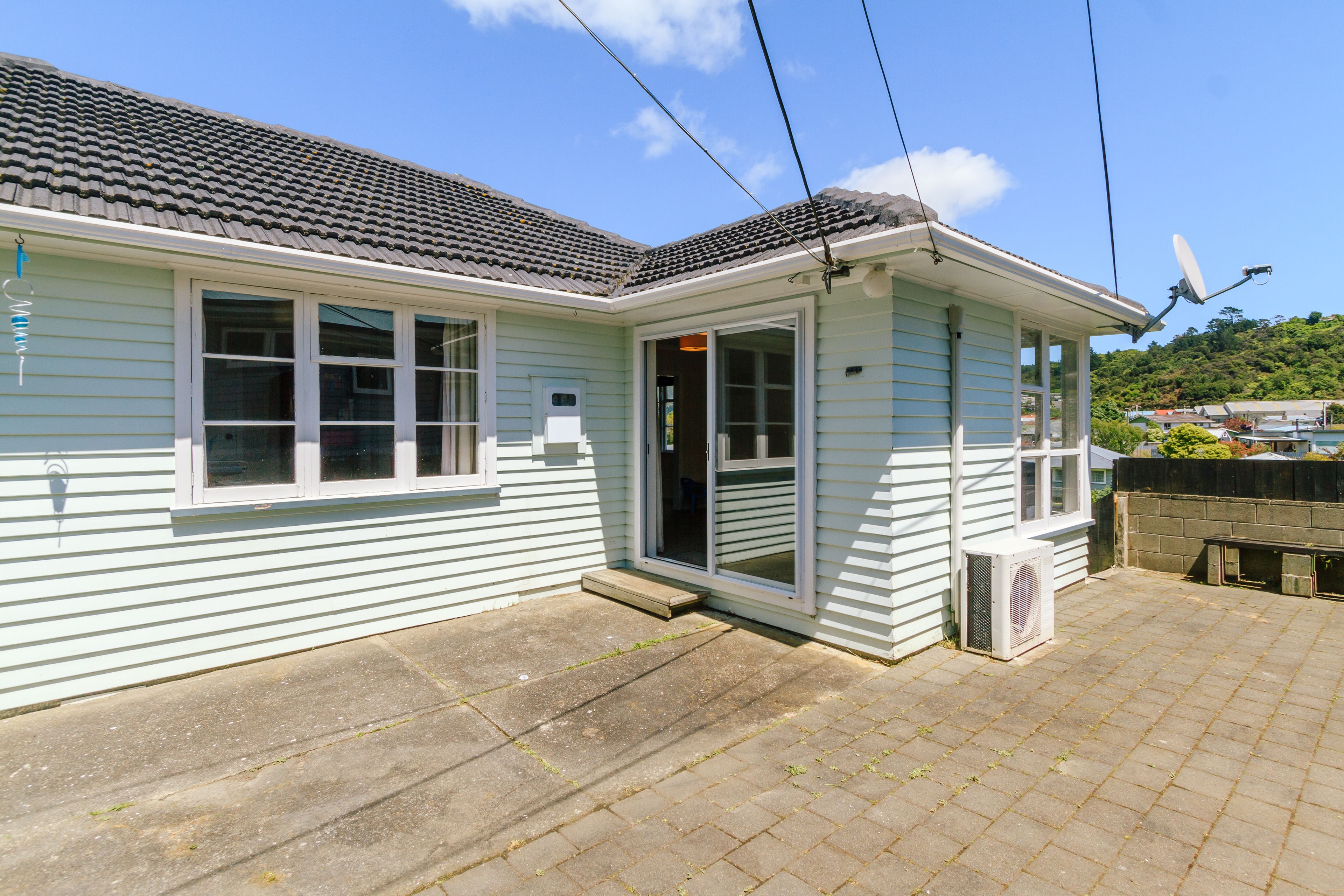 82 Thomas Street, Stokes Valley, Lower Hutt City
