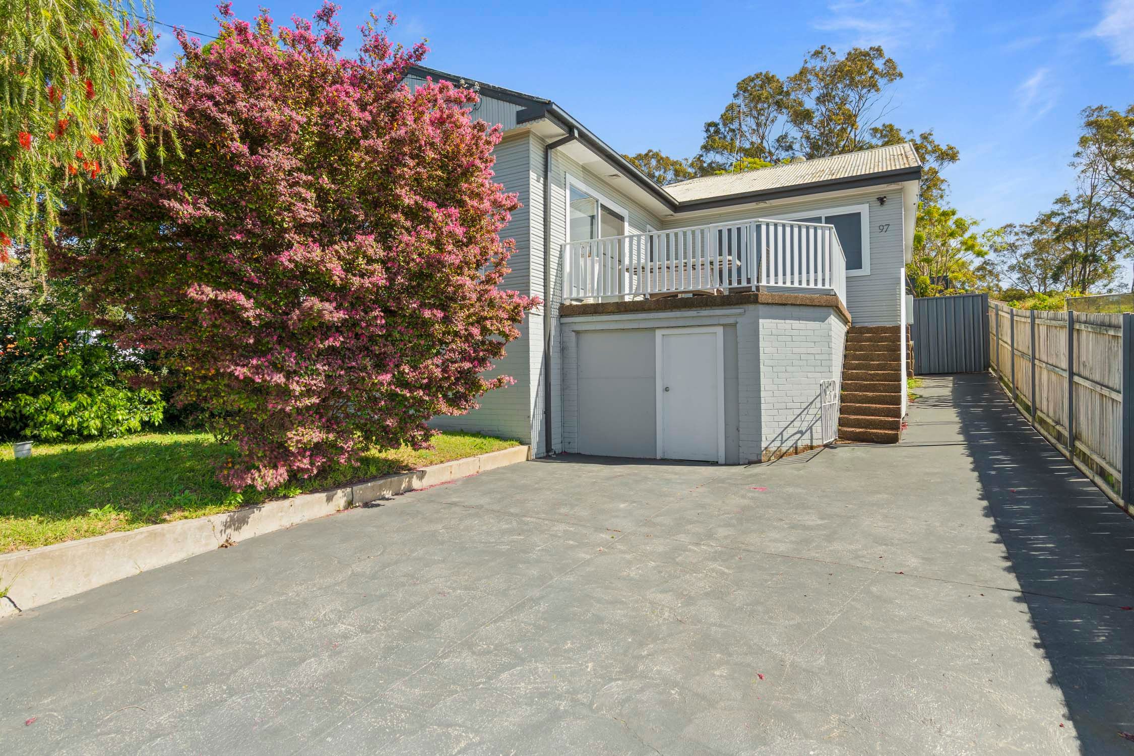 97 Railway Street, Teralba, NSW 2284