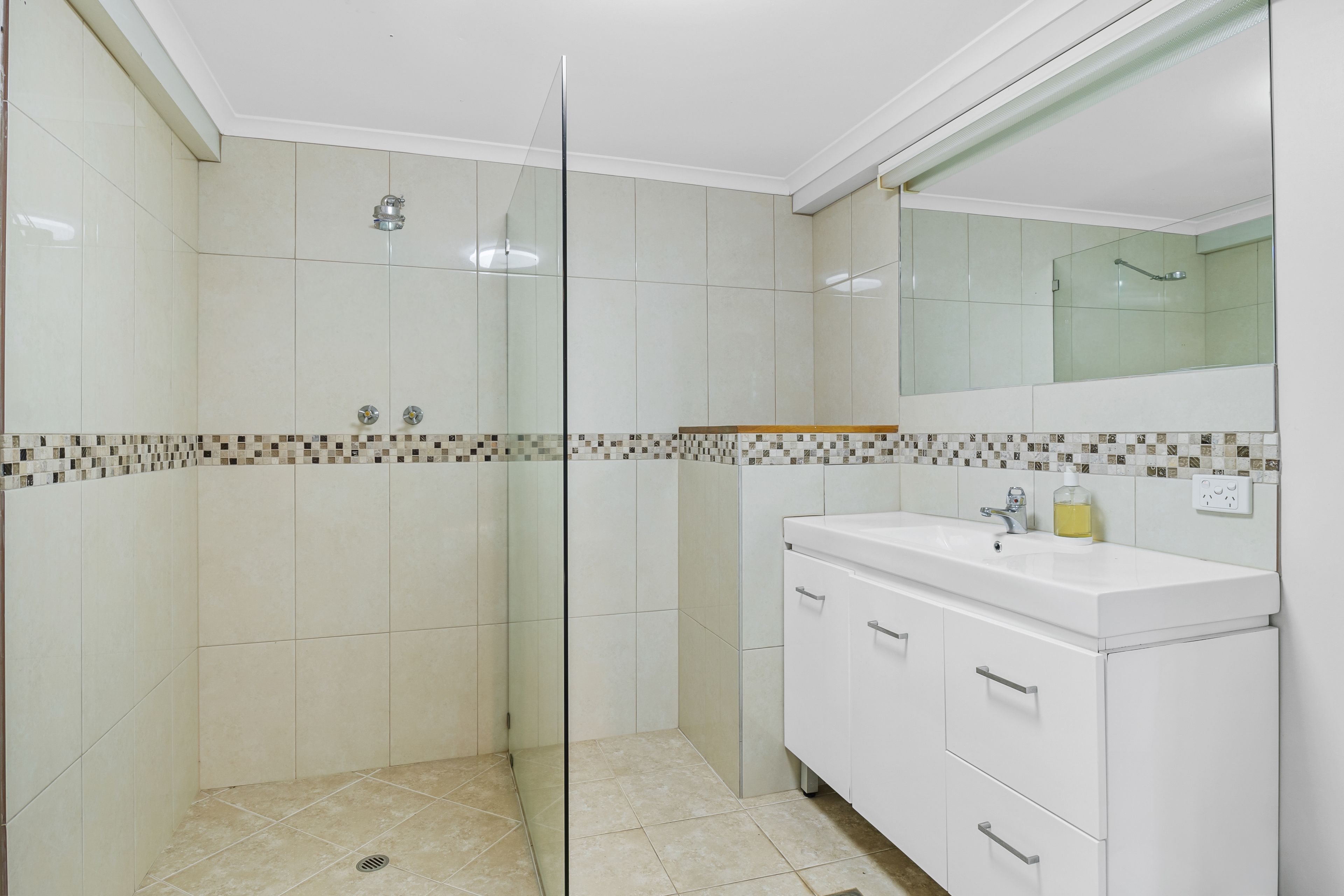 8 Radford Court — photo 14 of 21