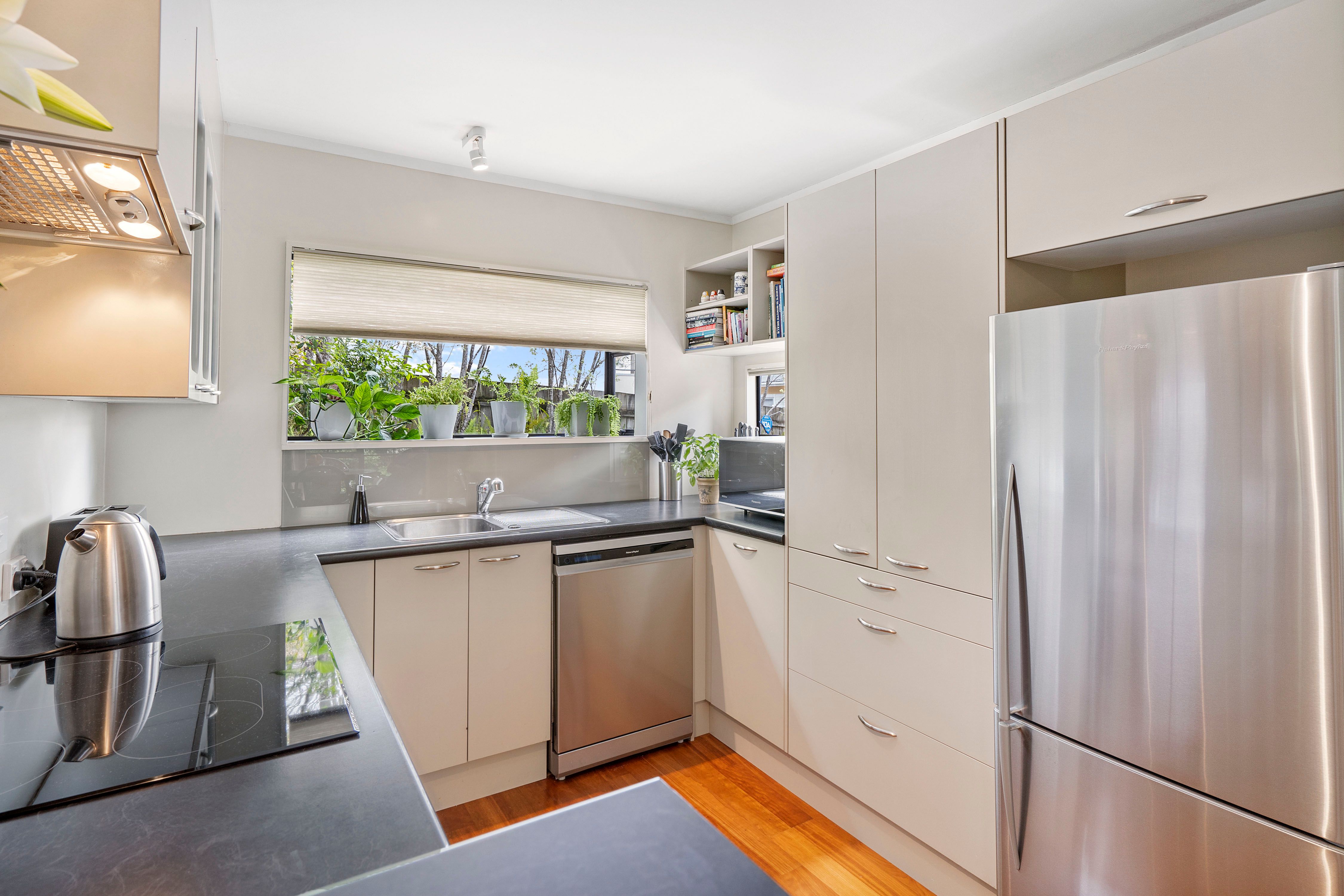10B Hadfield Avenue, Waterview, Auckland City