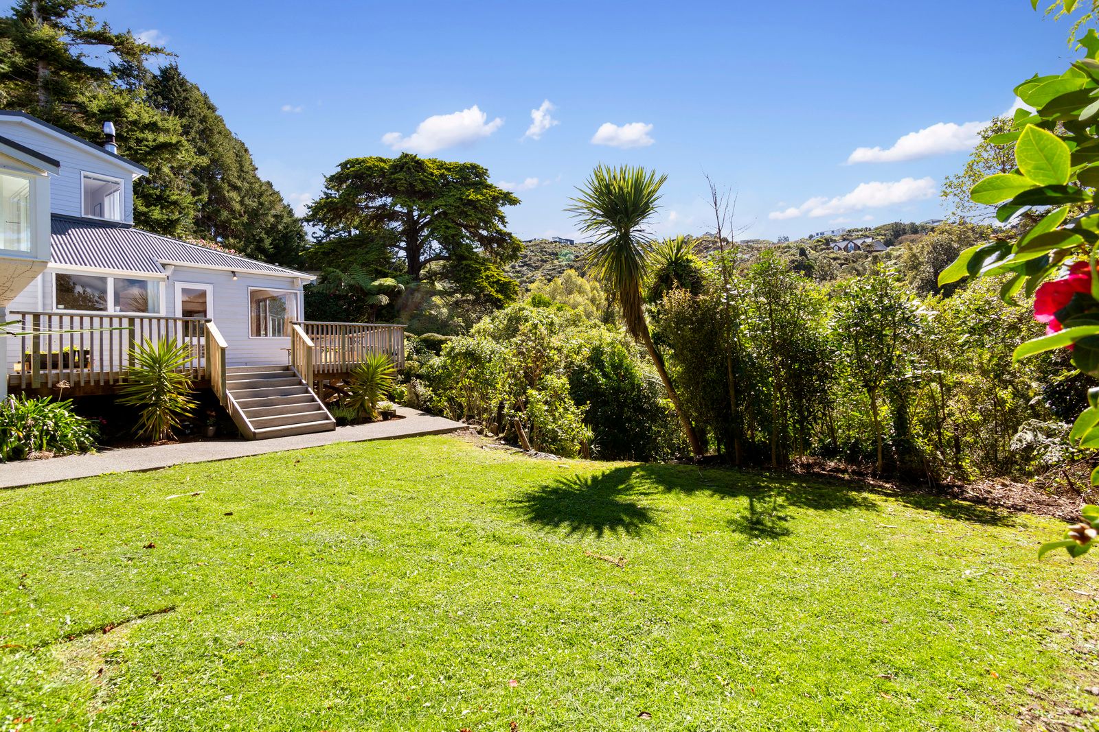40 Pomare Road, Tirohanga, Lower Hutt City