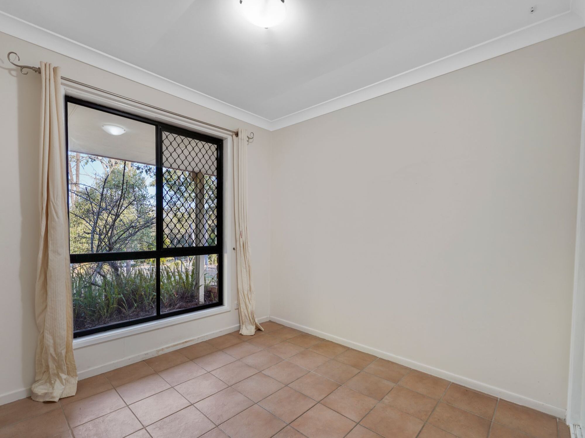 13-17 Klipspringer Court — photo 10 of 22